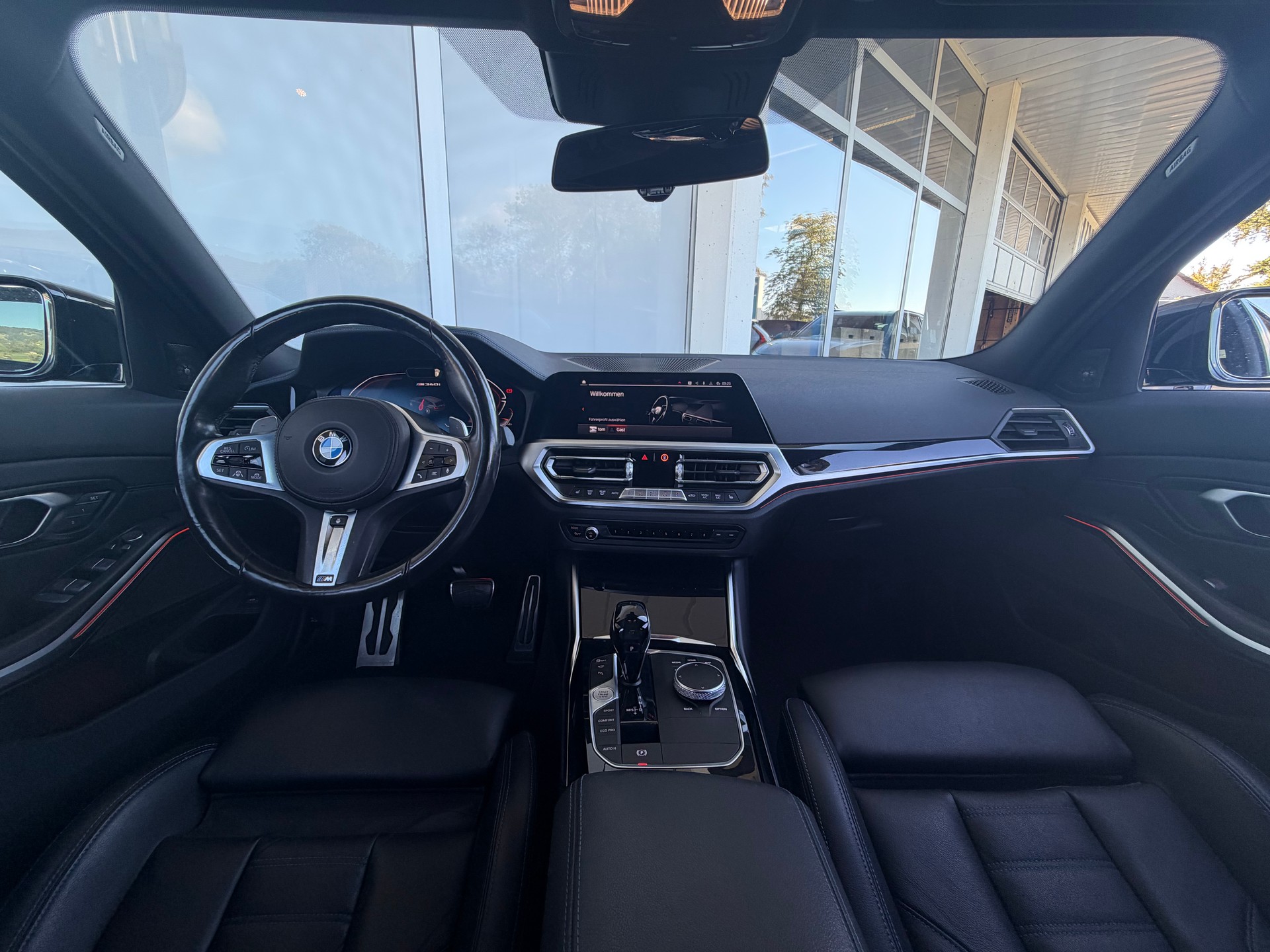 BMW M340i xDrive 48V Touring Steptronic-image-8