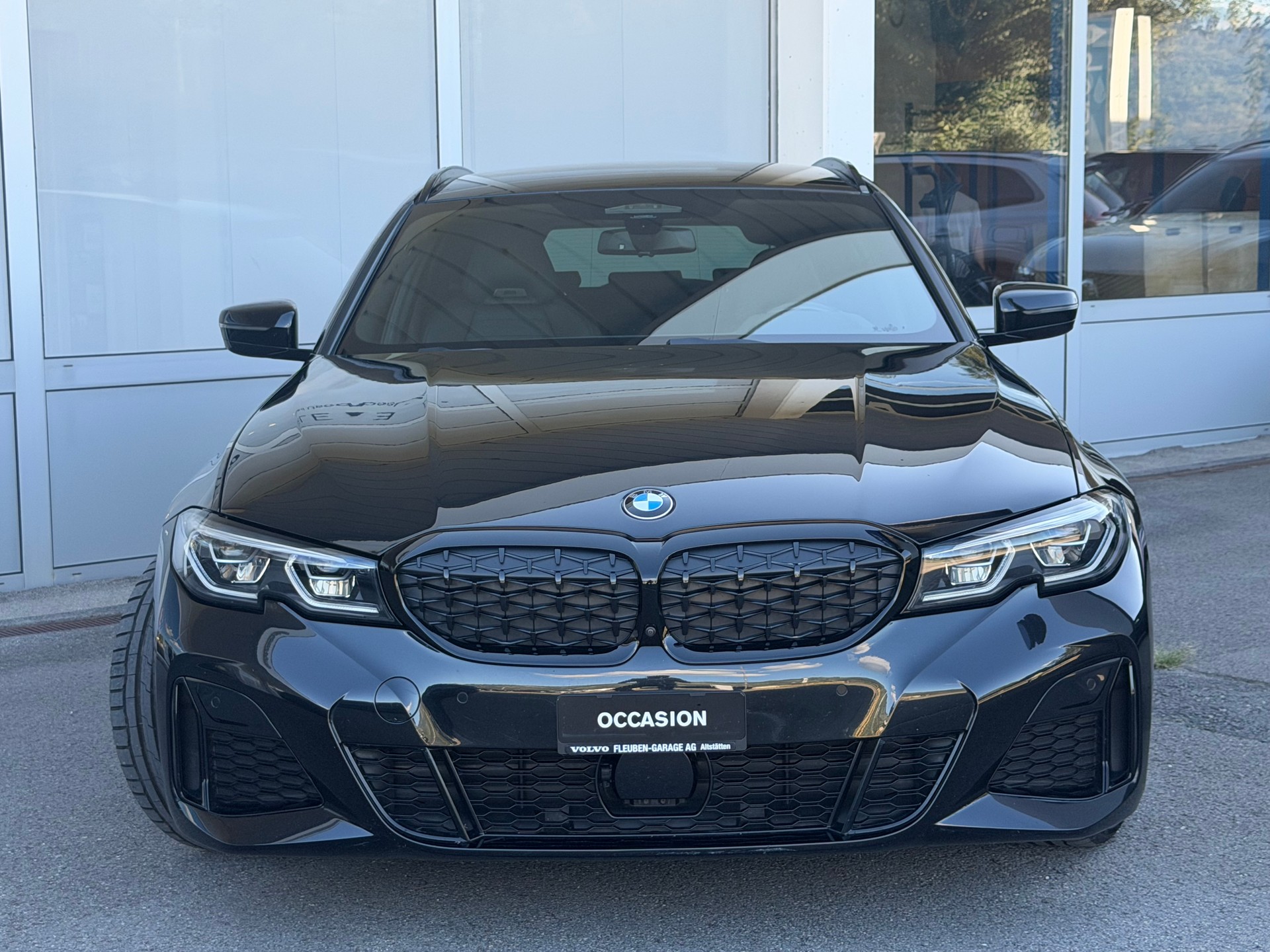 BMW M340i xDrive 48V Touring Steptronic-image-24