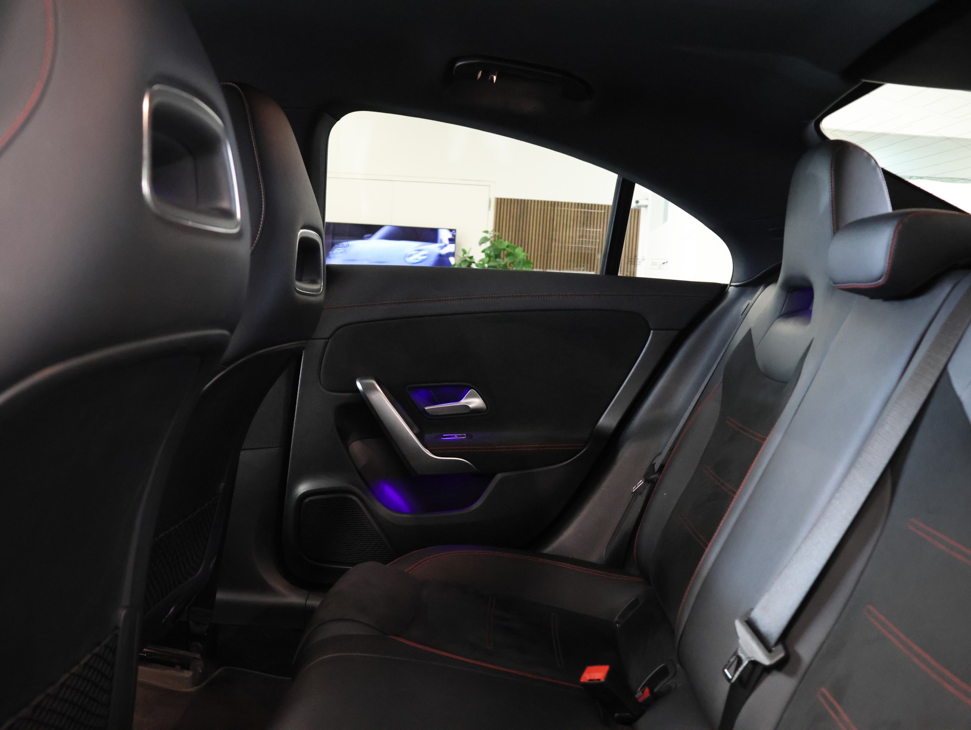 MERCEDES-BENZ CLA 220 AMG Line 7G-DCT *NIGHT-PAKET*-image-28