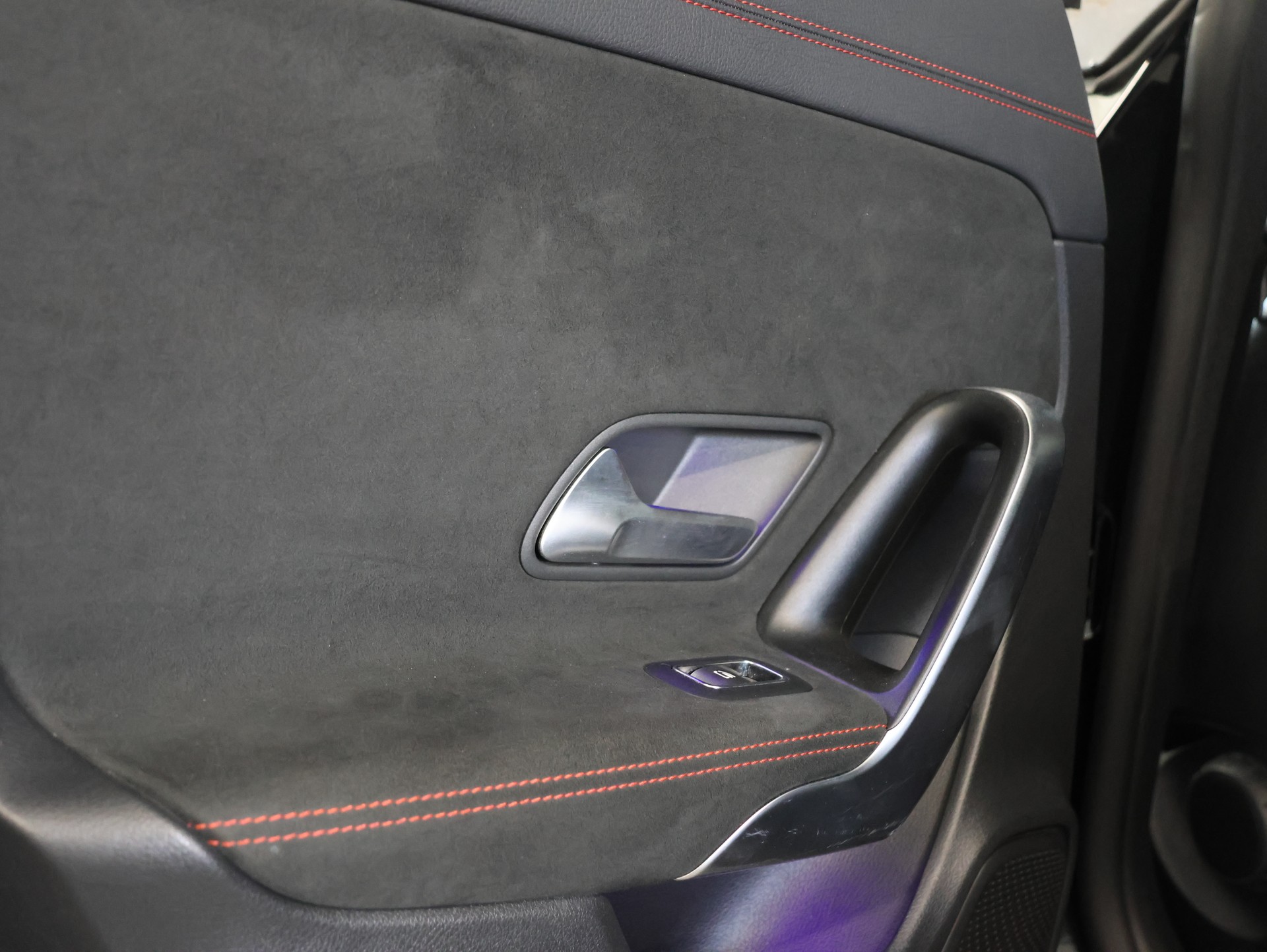 MERCEDES-BENZ CLA 220 AMG Line 7G-DCT *NIGHT-PAKET*-image-30