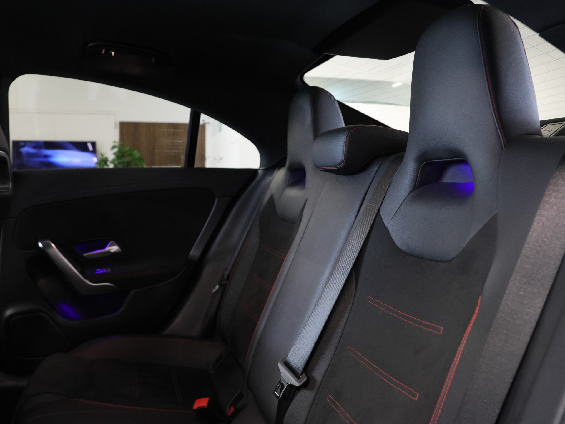 MERCEDES-BENZ CLA 220 AMG Line 7G-DCT *NIGHT-PAKET*-image-27