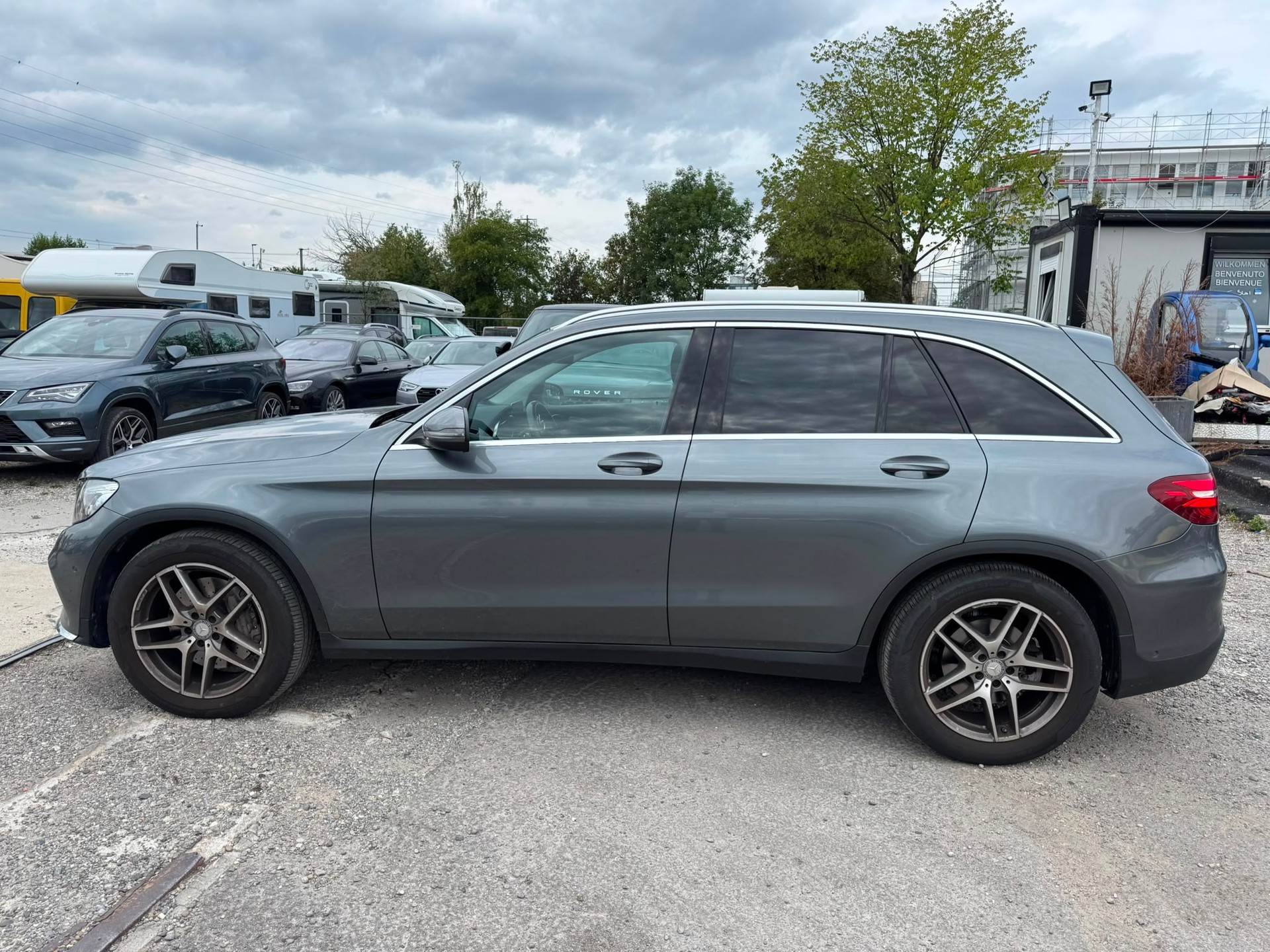 MERCEDES-BENZ GLC 250 d AMG Line 4Matic 9G-Tronic-image-4