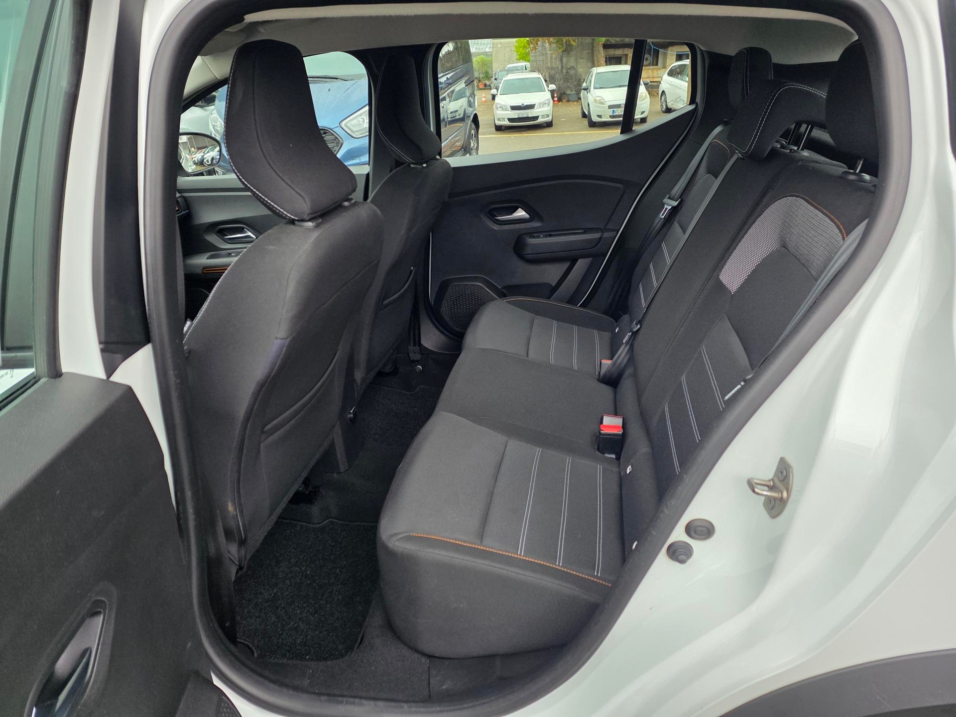 DACIA Sandero 1.0 TCe Stepway Comfort-image-6