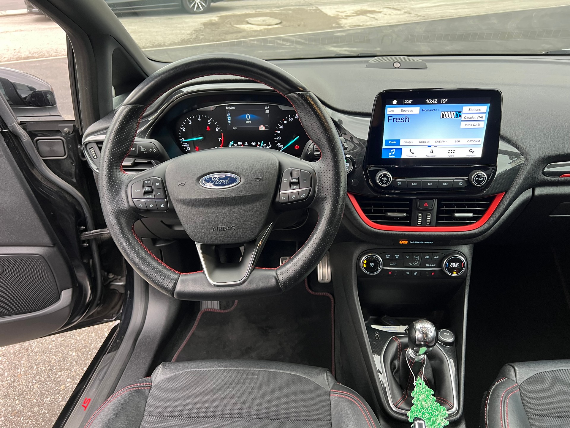 FORD Fiesta 1.0 SCTi ST Line-image-6