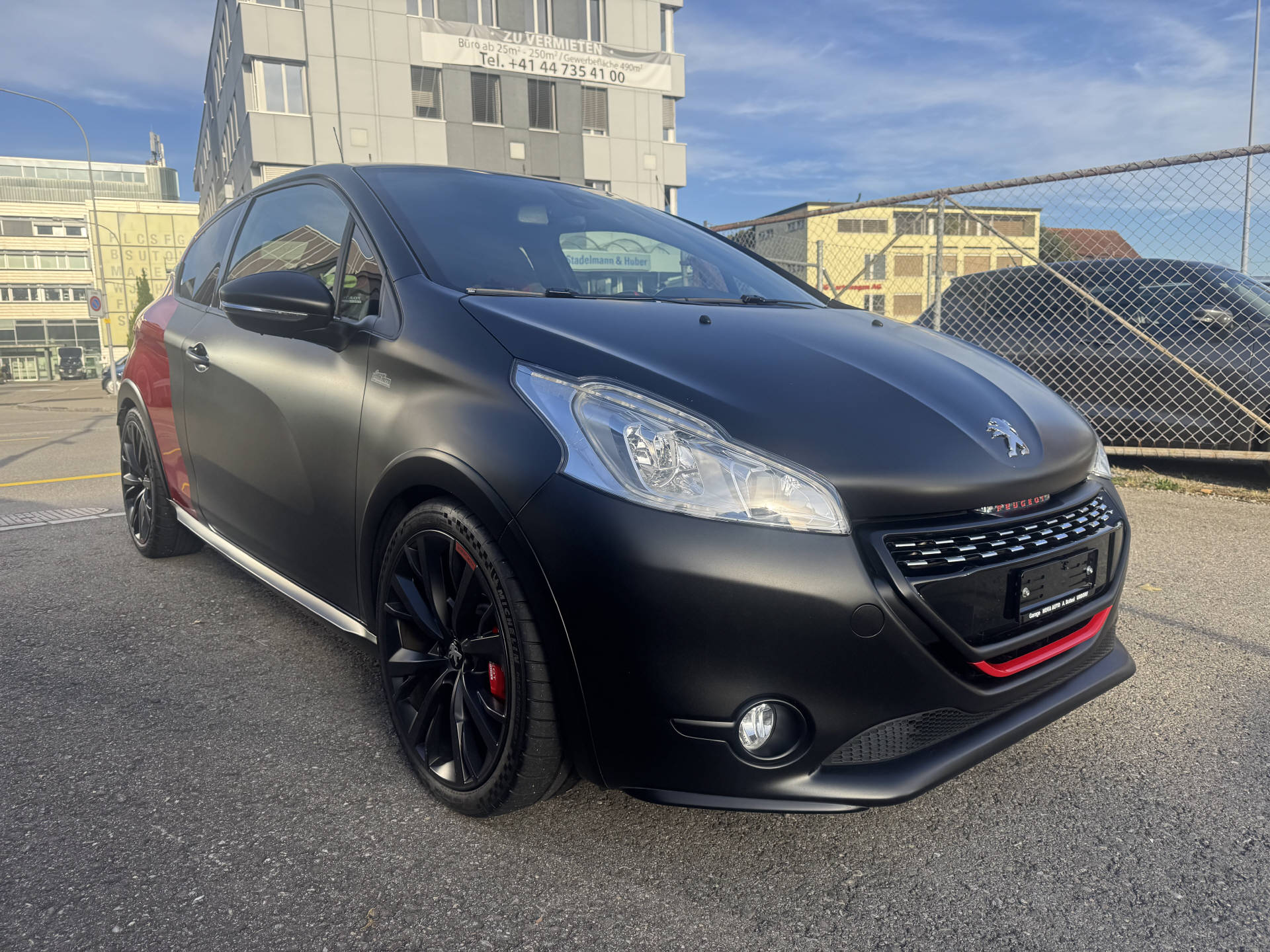 PEUGEOT 208 1.6 Turbo GTi 30th-image-2