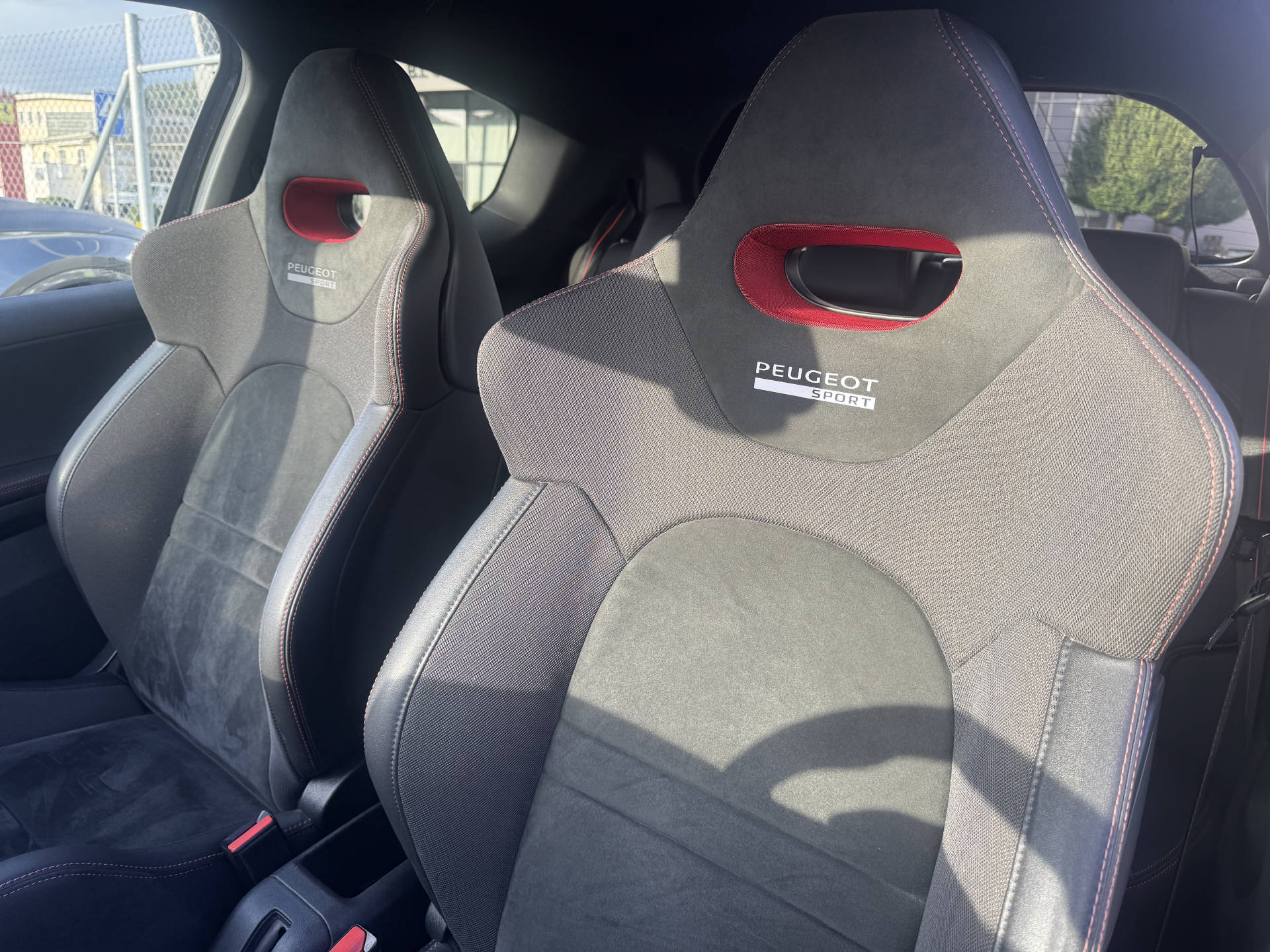PEUGEOT 208 1.6 Turbo GTi 30th-image-7