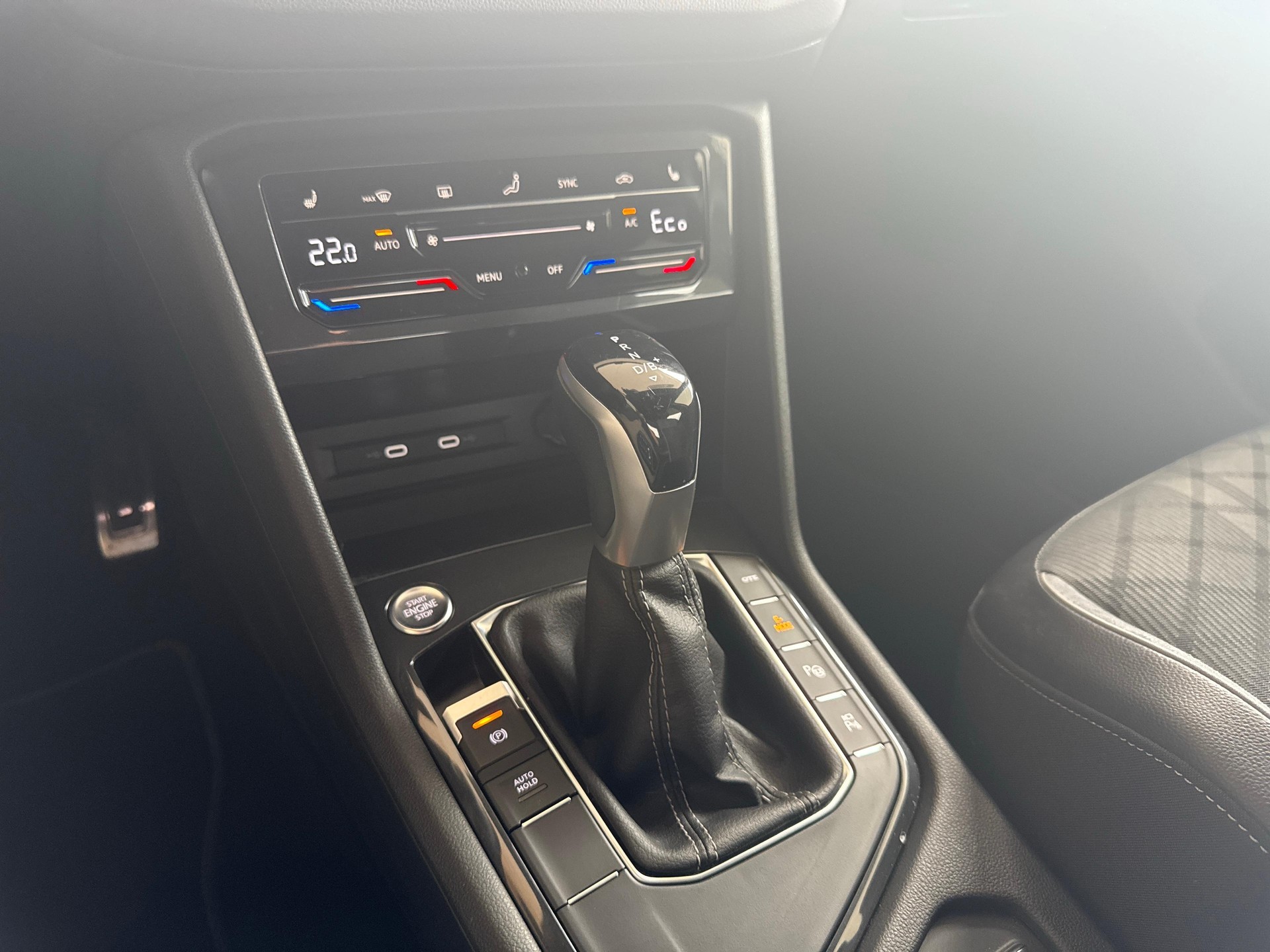 VW Tiguan 1.4 TSI PHEV R-Line DSG 2WD-image-14