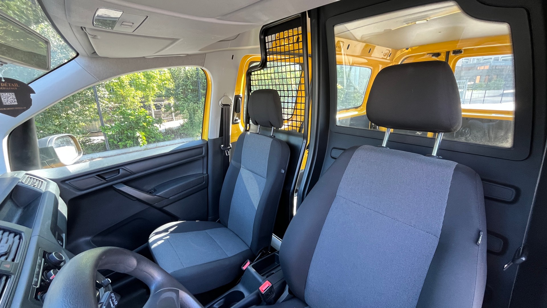VW Caddy Maxi 1.0TSI BlueMotion Technology-image-10
