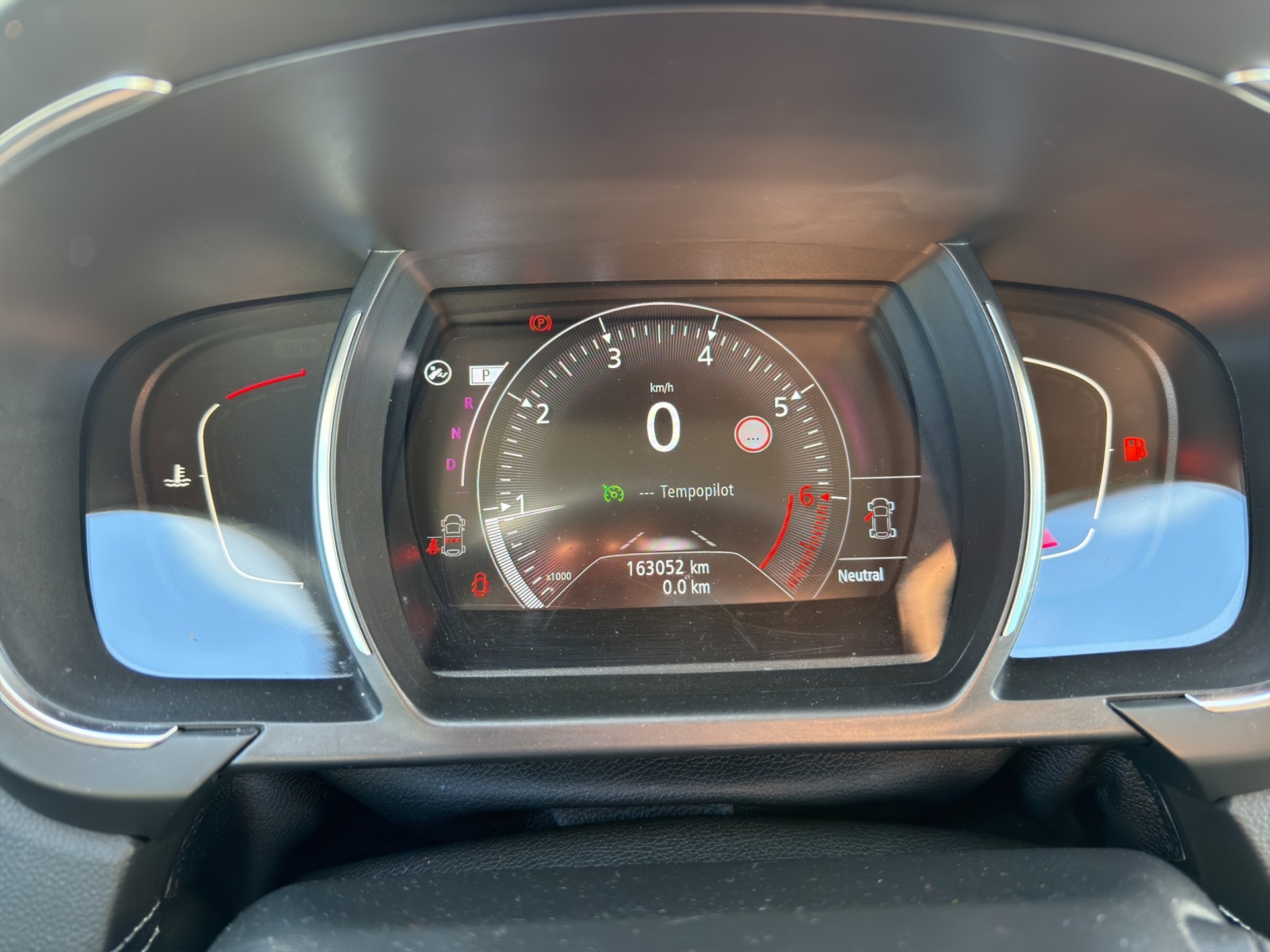 RENAULT Grand Scénic 1.3 16V Intens Pack Advantage EDC-image-12