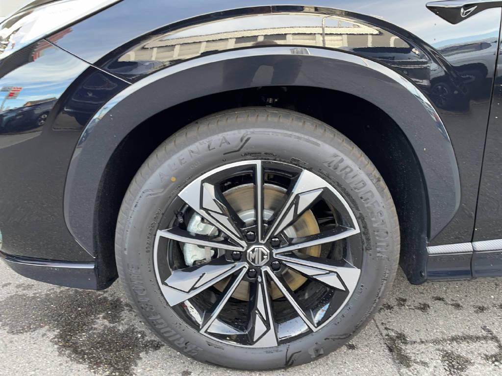 MG HS 1.5 Hybrid Luxury-image-9