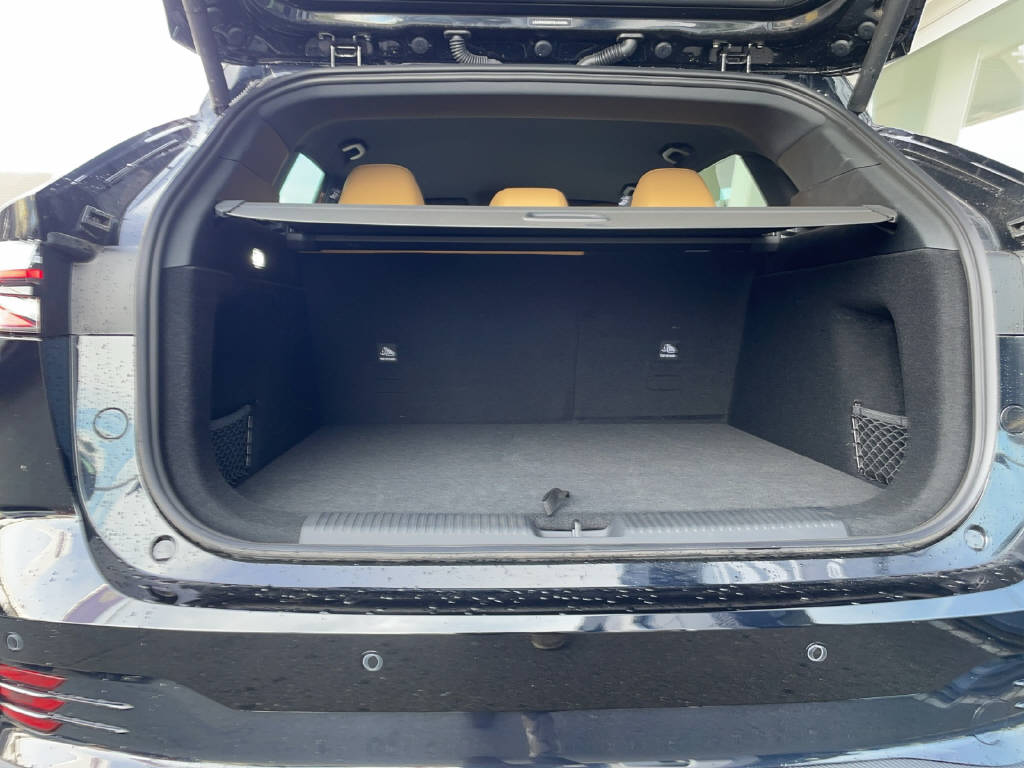 MG HS 1.5 Hybrid Luxury-image-8