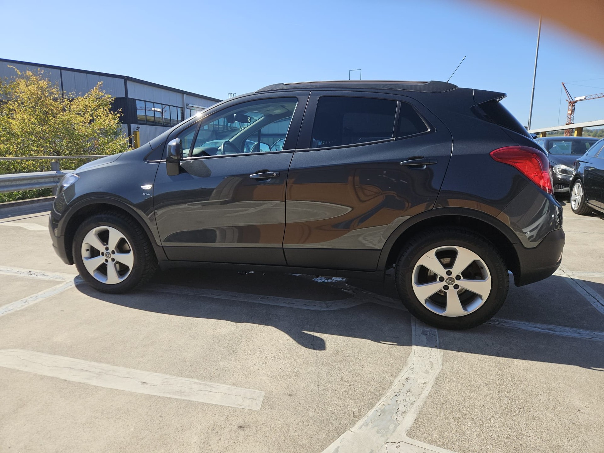 OPEL Mokka 1.6 CDTi Color Edition 4WD-image-1