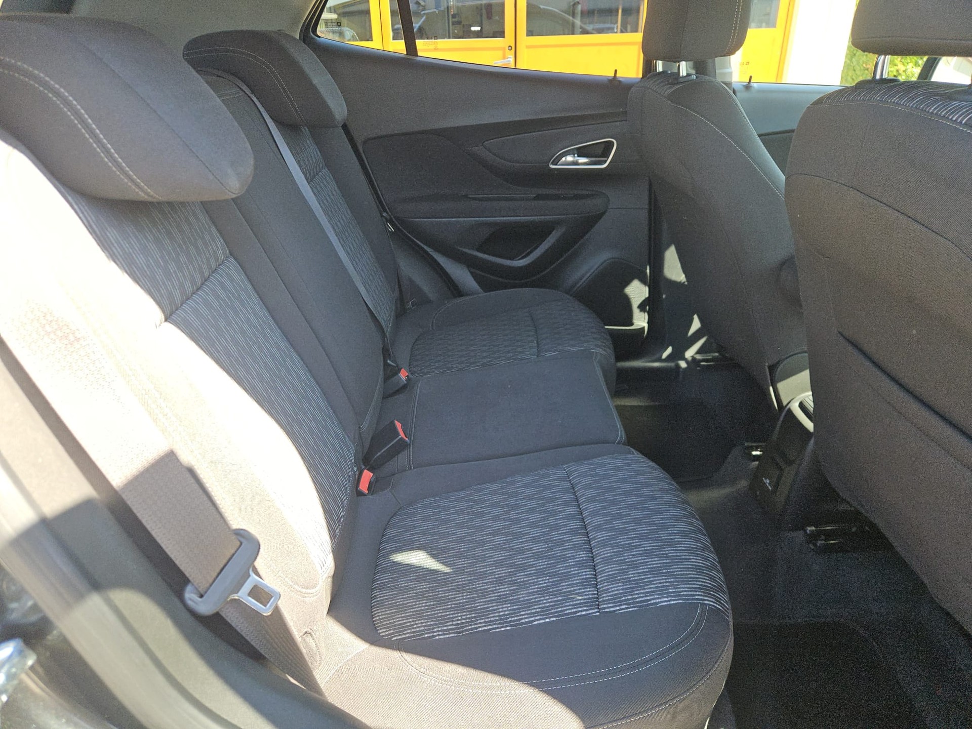 OPEL Mokka 1.6 CDTi Color Edition 4WD-image-8