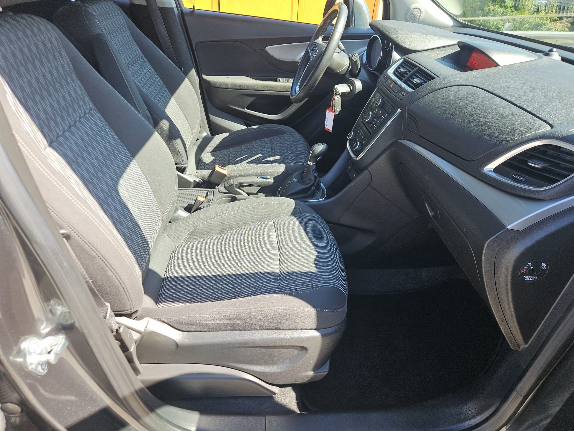 OPEL Mokka 1.6 CDTi Color Edition 4WD-image-6