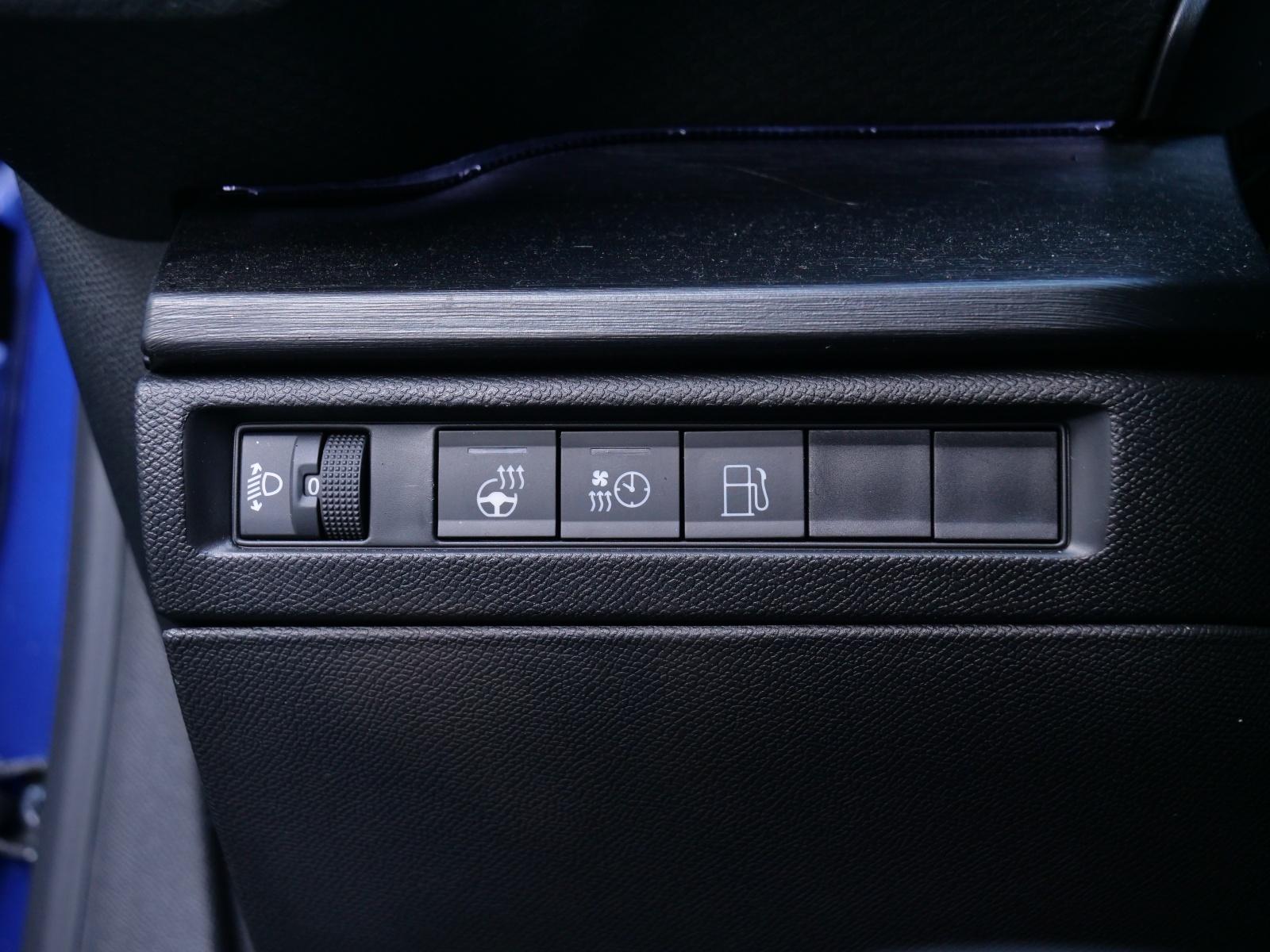 CITROEN C5 X 1.6 Plug-in Hybrid 225 Shine-image-15