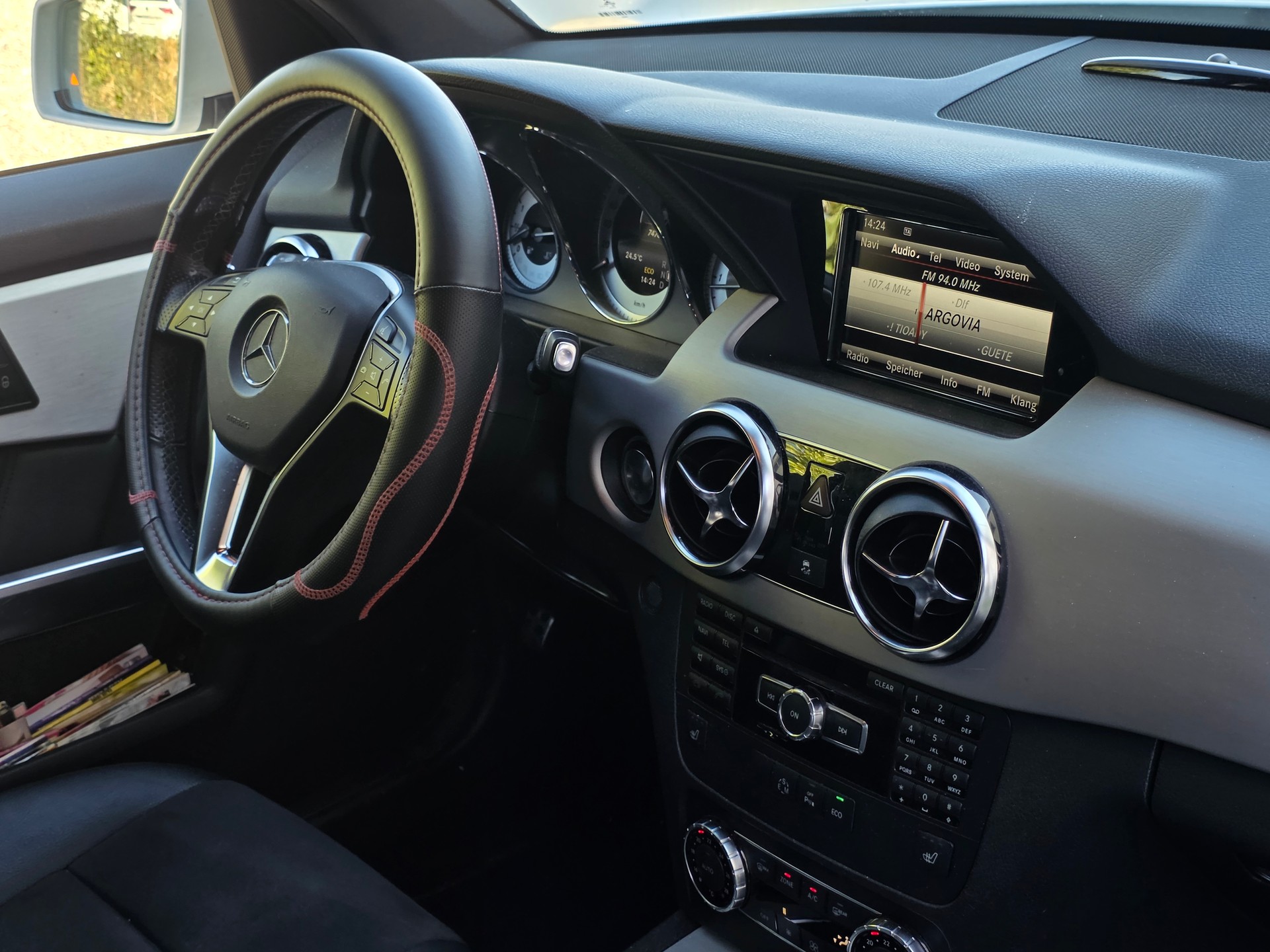 MERCEDES-BENZ GLK 220 BlueTEC 4Matic 7G-Tronic * CH-Fahrzeug *-image-14