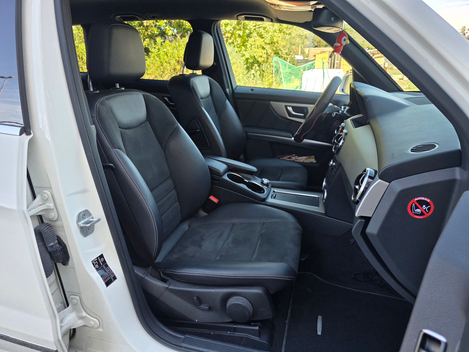 MERCEDES-BENZ GLK 220 BlueTEC 4Matic 7G-Tronic * CH-Fahrzeug *-image-12