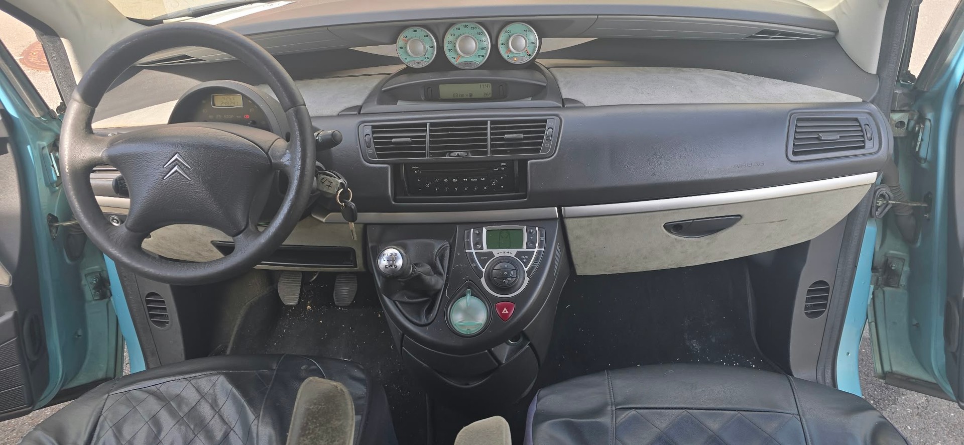 CITROEN C8 2.2 16V HDi Exclusive-image-8