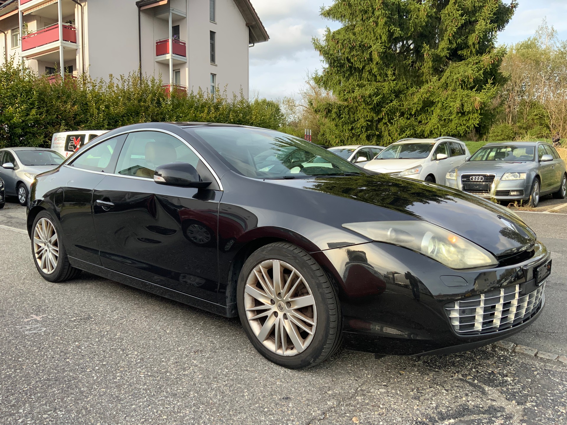 RENAULT Laguna Coupé 3.0 dCi Dynamique Sport Automatic-image-2