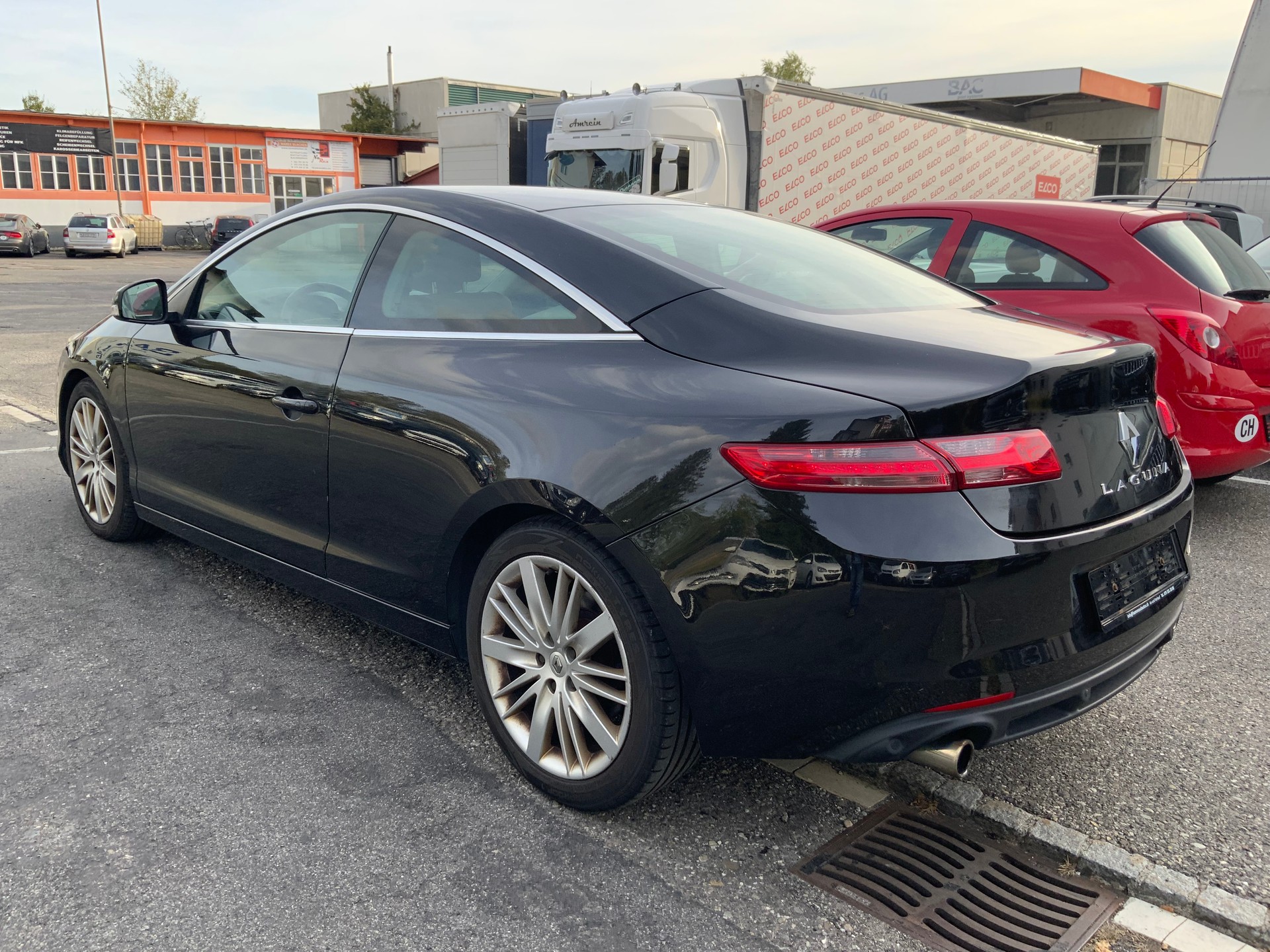 RENAULT Laguna Coupé 3.0 dCi Dynamique Sport Automatic-image-5