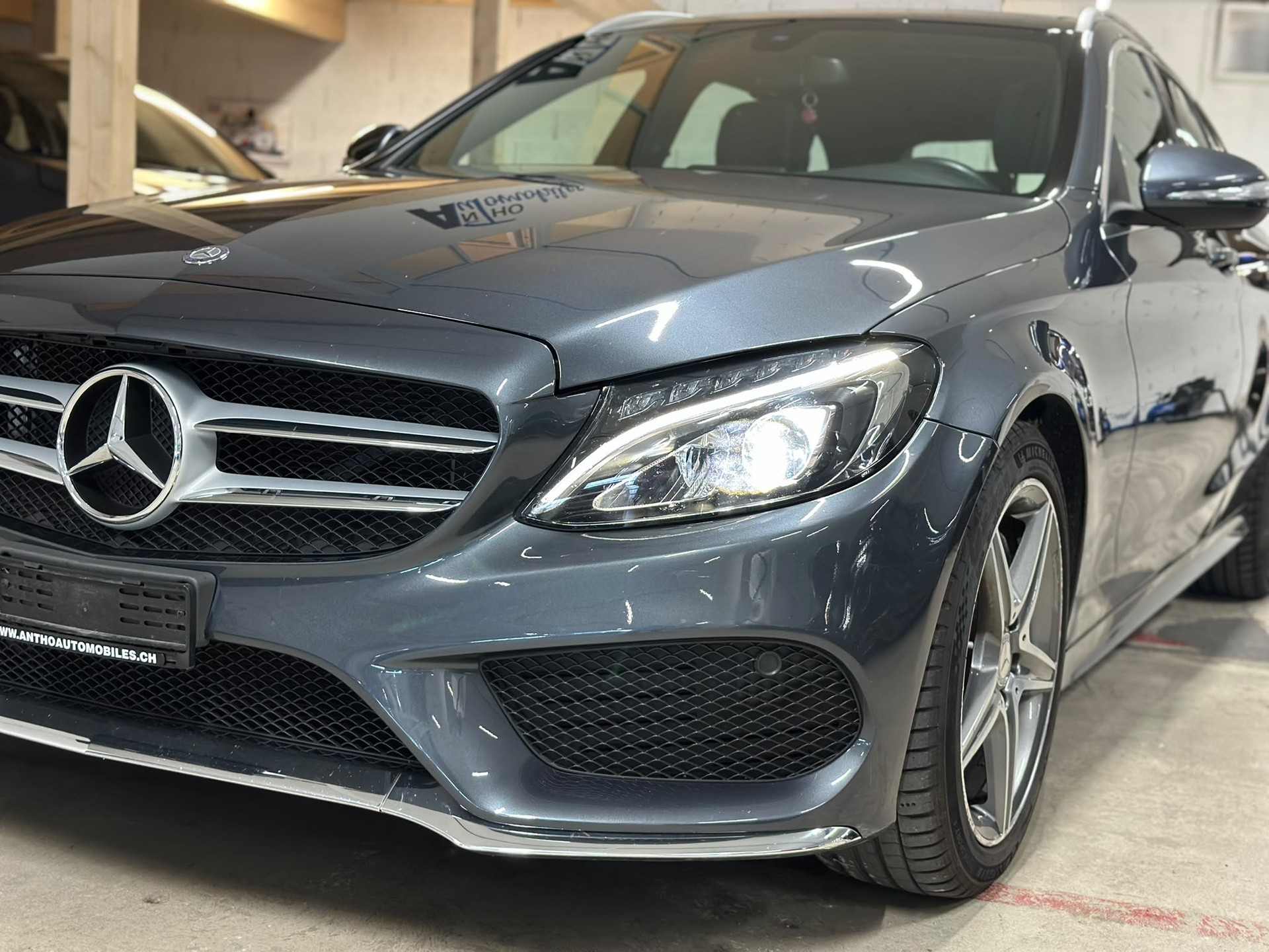 MERCEDES-BENZ C 250 AMG Line 7G-Tronic-image-6