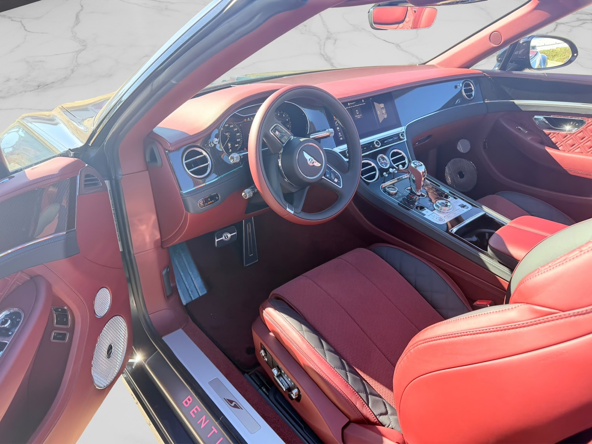BENTLEY Continental GTC 4.0 V8 Mulliner-image-19