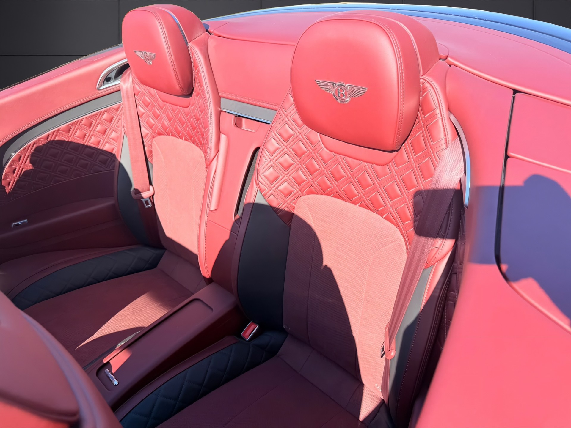 BENTLEY Continental GTC 4.0 V8 Mulliner-image-18