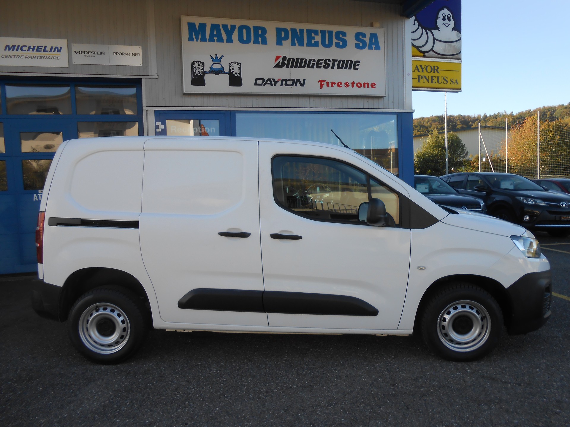 CITROEN Berlingo Van 1.6 Blue HDi 100 s/s Club 650kg-image-3