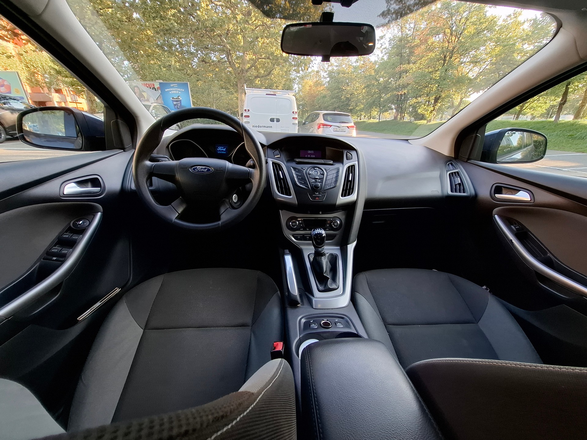 FORD 1.6i Ti-VCT 125 Trend-image-2