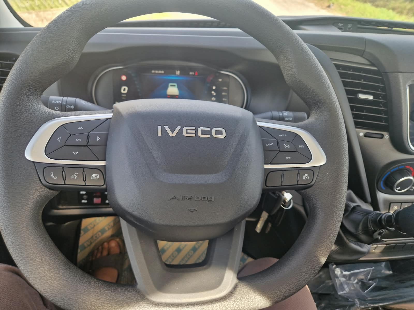IVECO DAILY 35 S14 Eco - Ponte Fisso in Alluminio - GRU DN-LEVAT 3.6 S3 - Gancio di Traino KG. 3500-image-14