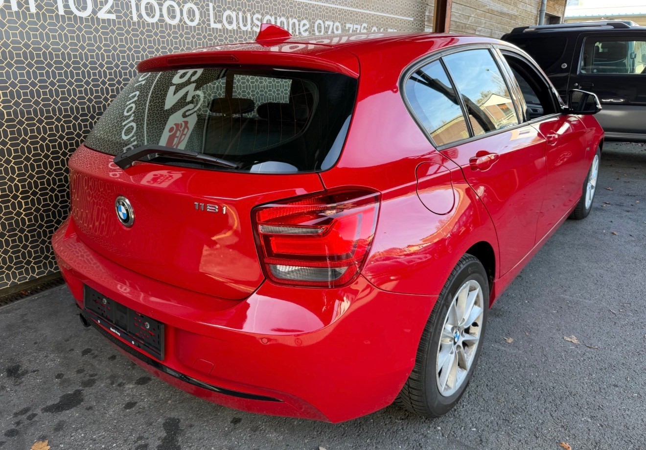 BMW 118i Sport Line-image-3