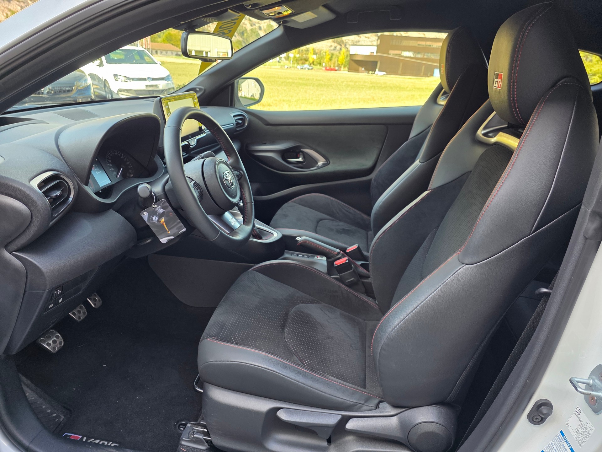 TOYOTA Yaris 1.6 GR Sport WRC EDITION-image-16