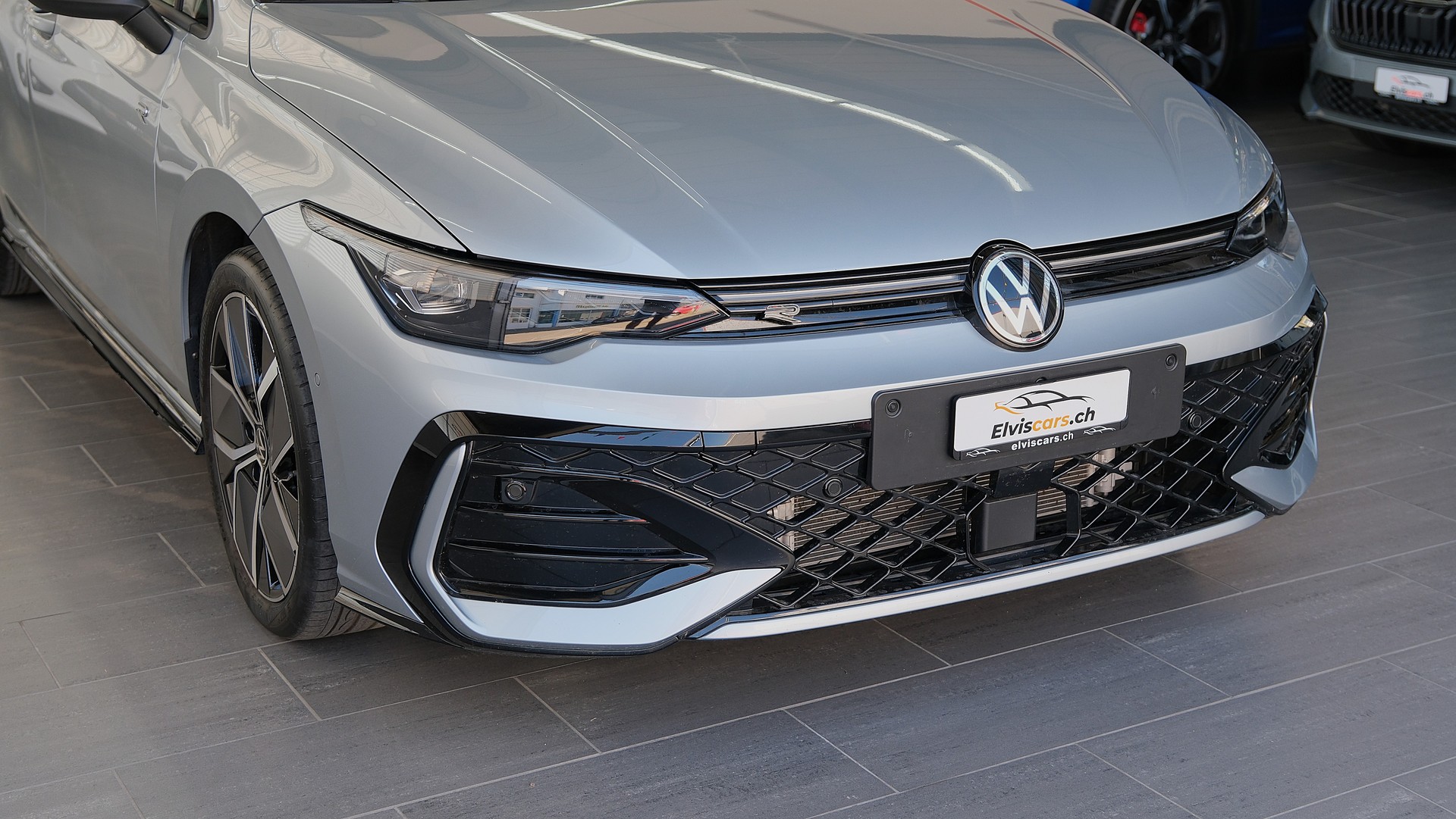 VW Golf 1.5 e TSI mHEV R-Line DSG " Black Style "-image-30