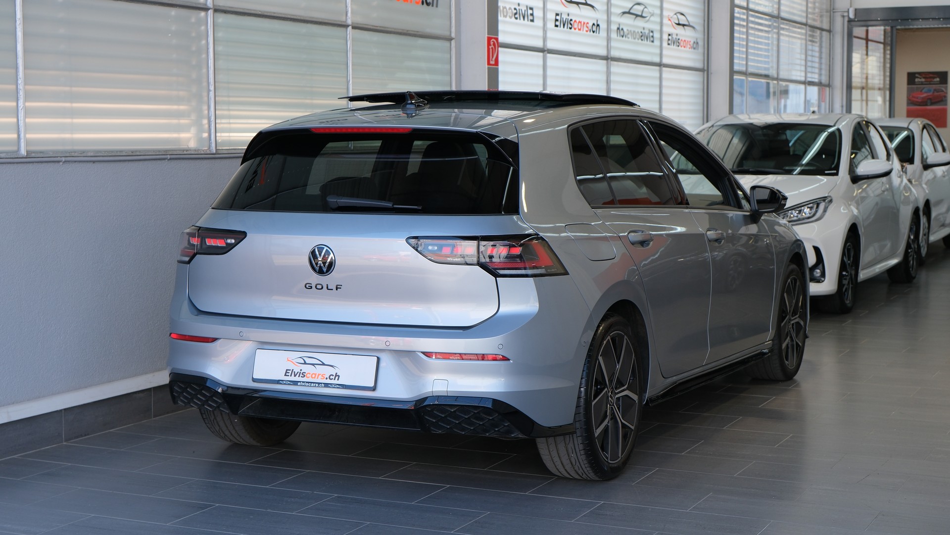 VW Golf 1.5 e TSI mHEV R-Line DSG " Black Style "-image-25