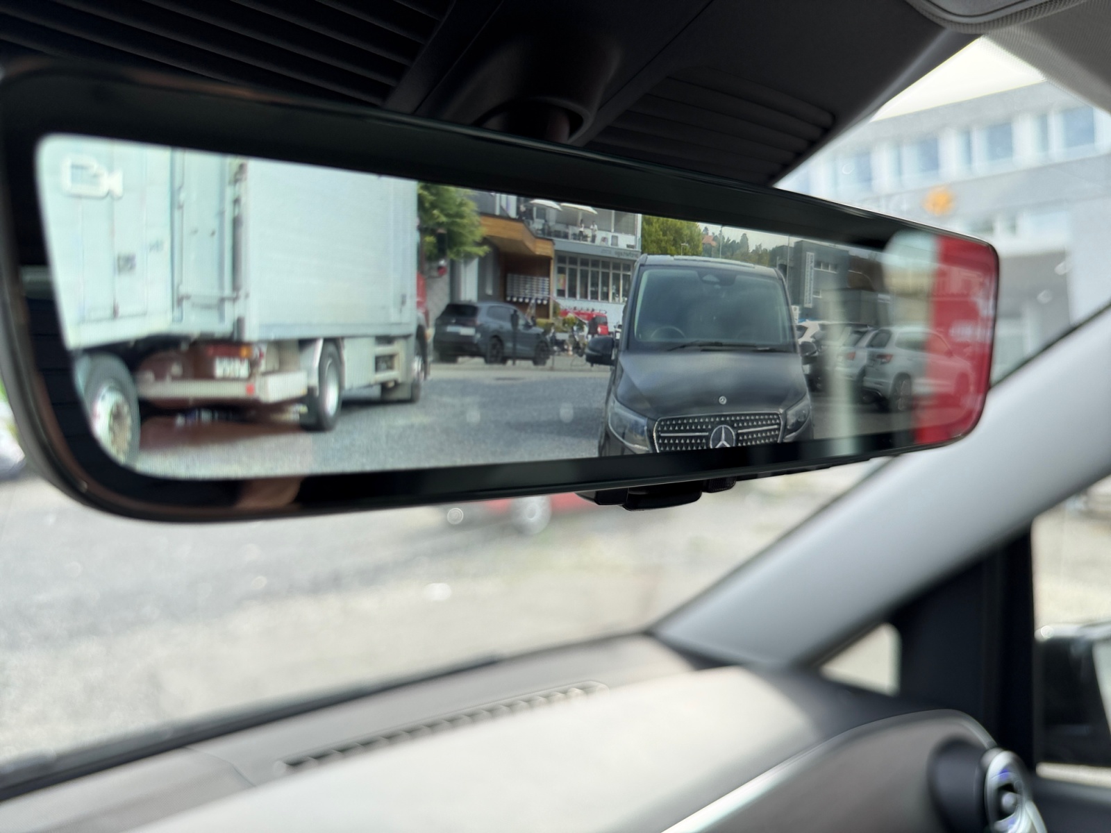 MERCEDES-BENZ V 300 d extralang Avantgarde 4Matic 9G-Tronic-image-21