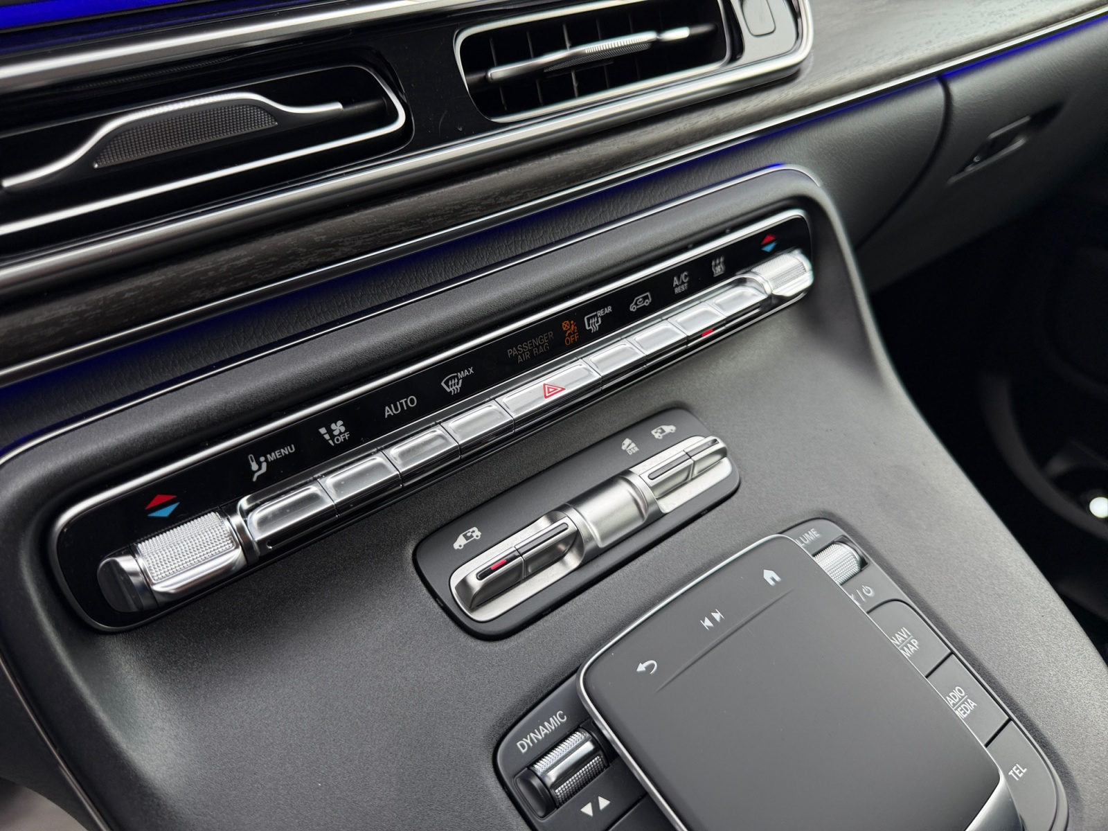 MERCEDES-BENZ V 300 d extralang Avantgarde 4Matic 9G-Tronic-image-28