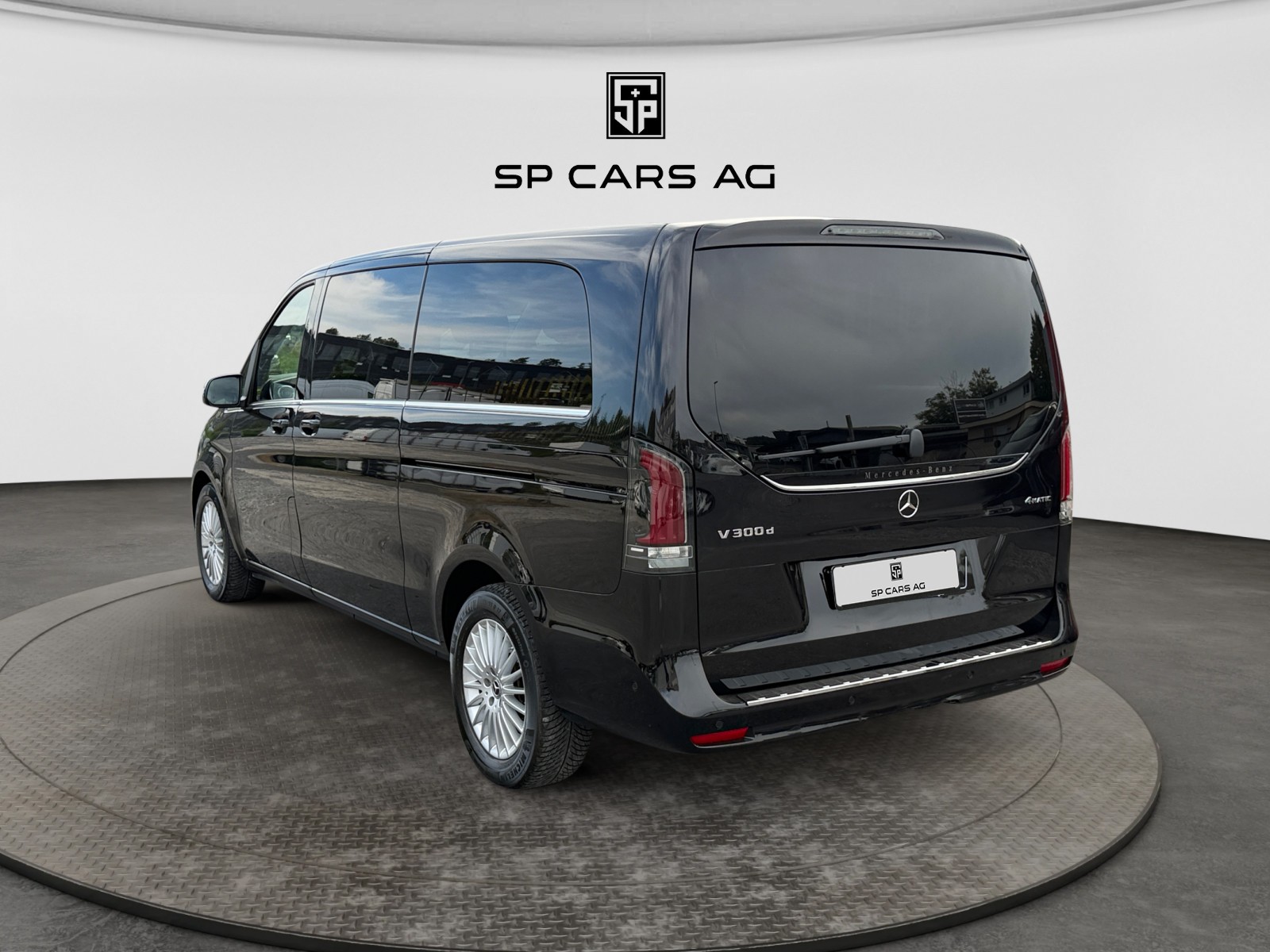 MERCEDES-BENZ V 300 d extralang Avantgarde 4Matic 9G-Tronic-image-2