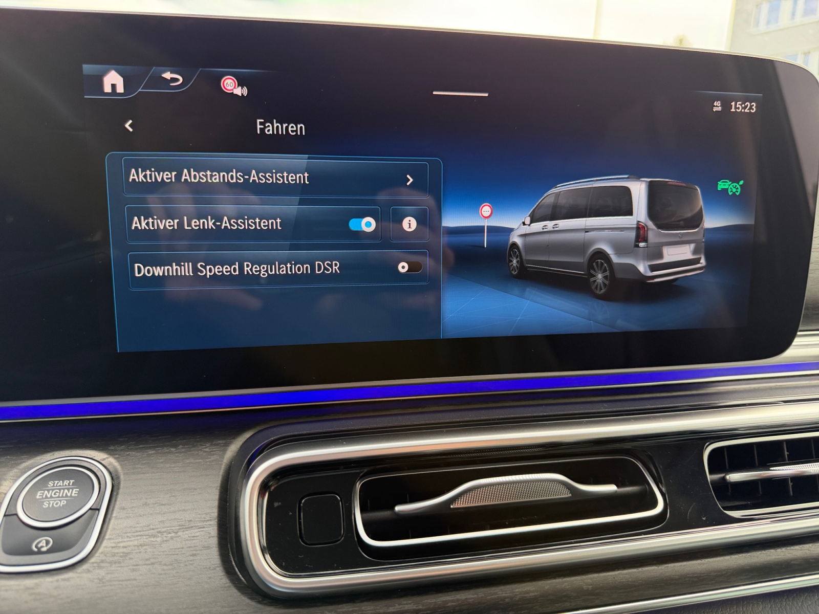 MERCEDES-BENZ V 300 d extralang Avantgarde 4Matic 9G-Tronic-image-22