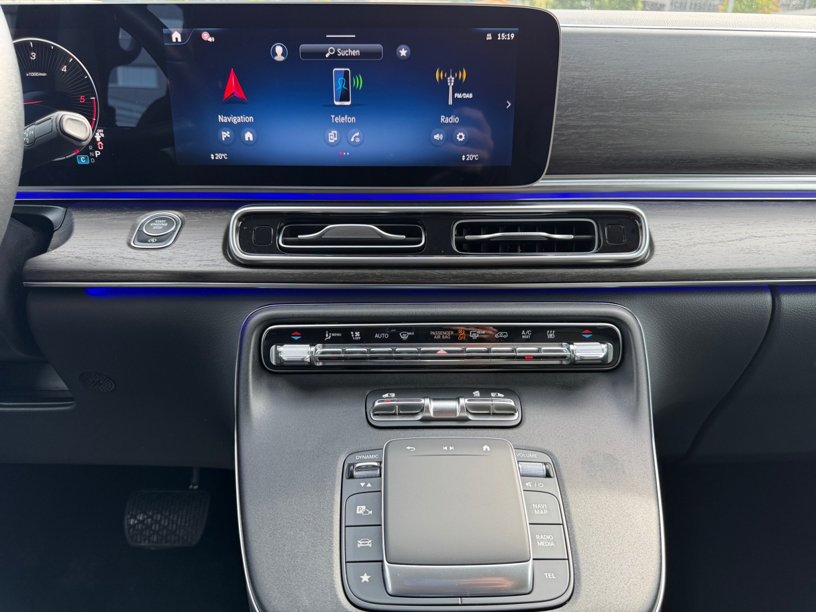 MERCEDES-BENZ V 300 d extralang Avantgarde 4Matic 9G-Tronic-image-14