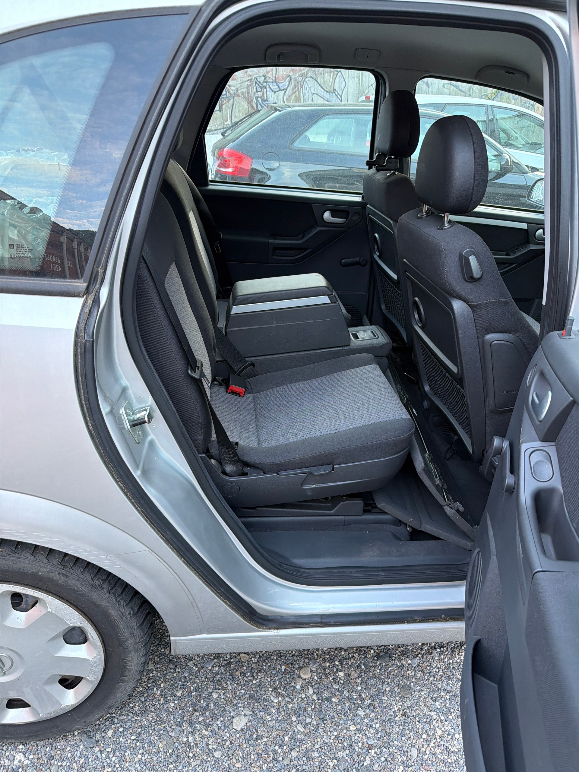 OPEL Meriva 1.8i 16V Essentia-image-12