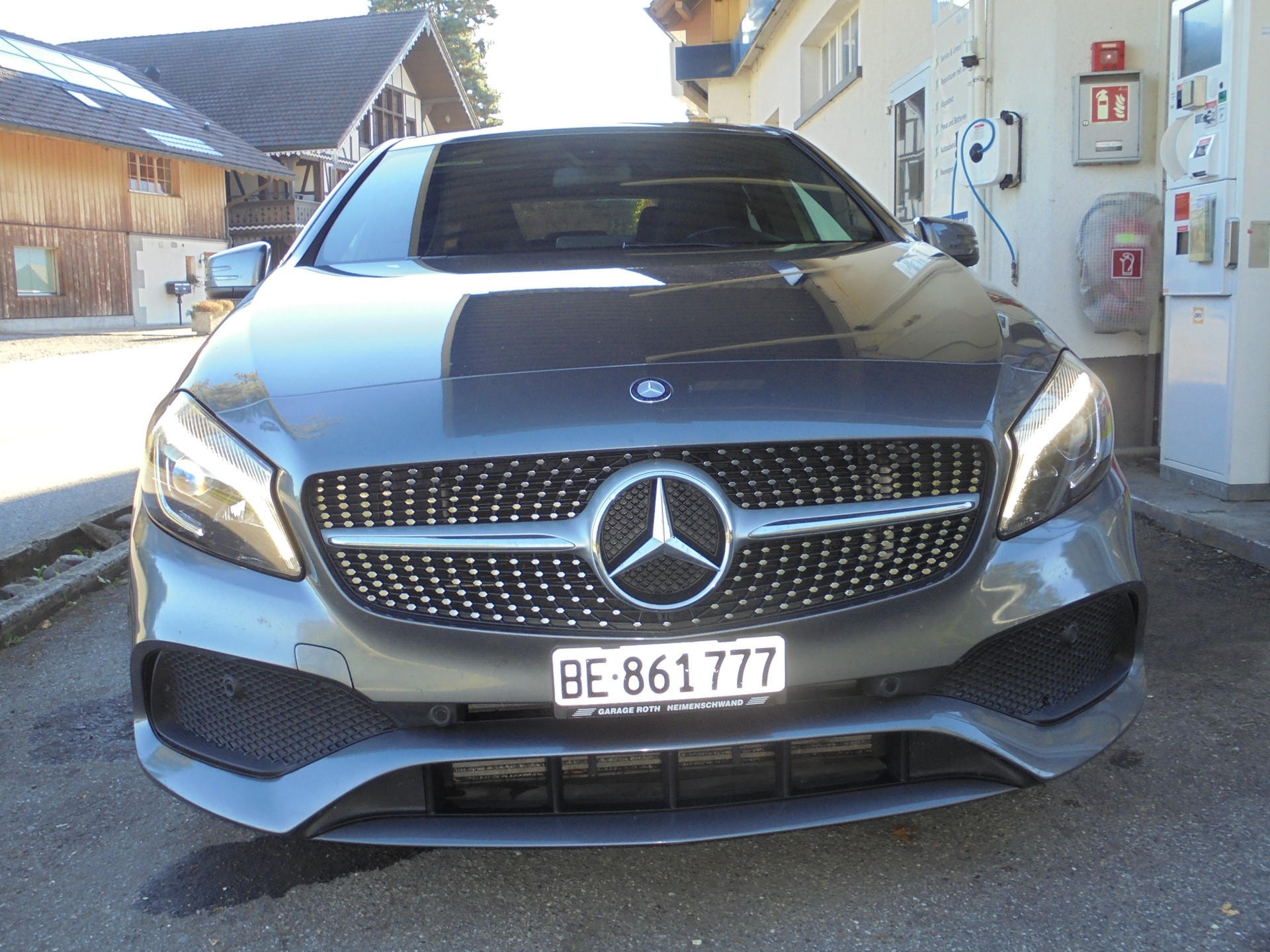 MERCEDES-BENZ A 200 AMG Line 7G-DCT-image-1