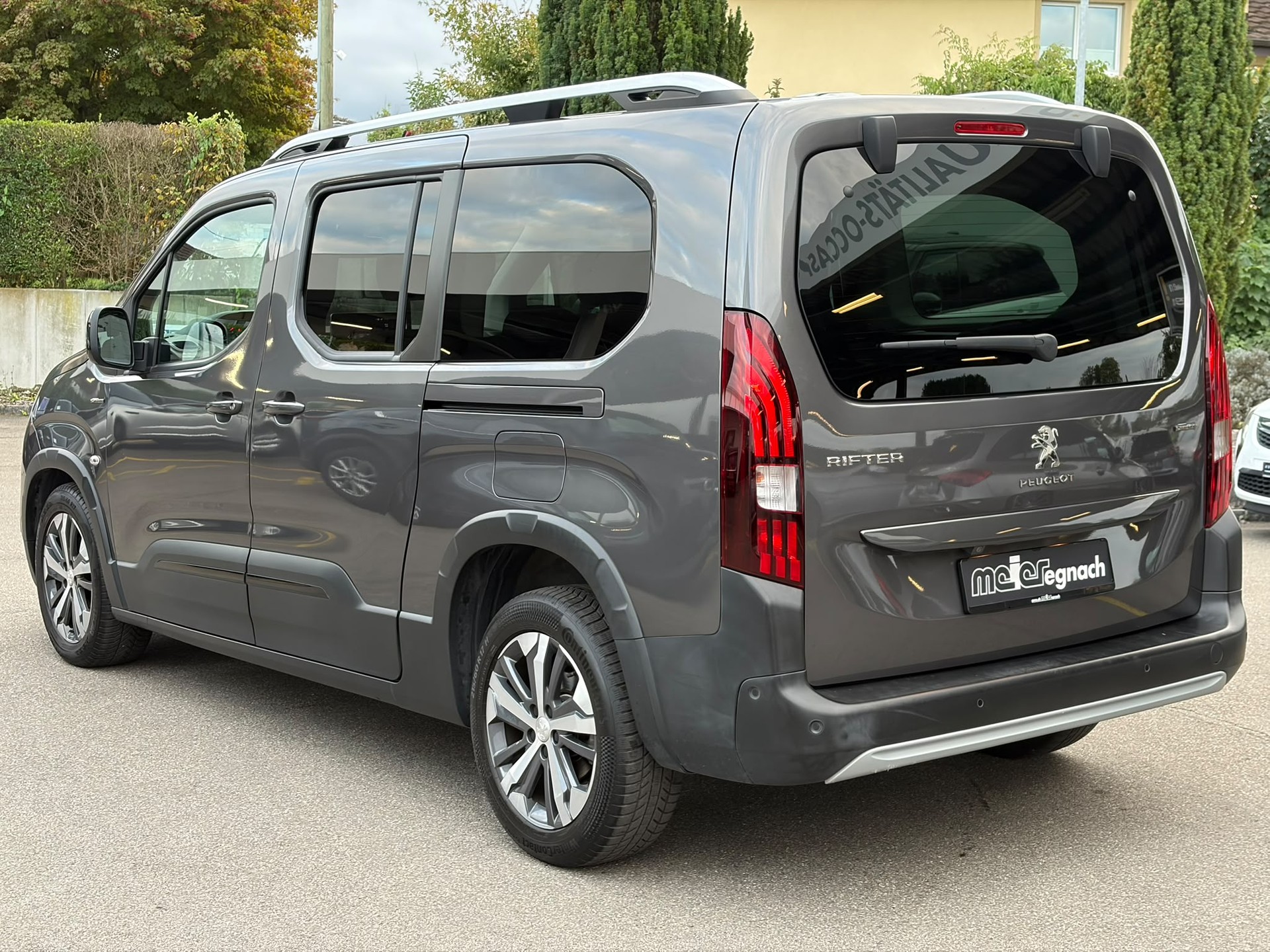 PEUGEOT Rifter Long 1.5 BlueHDi GT Line EAT8-image-5