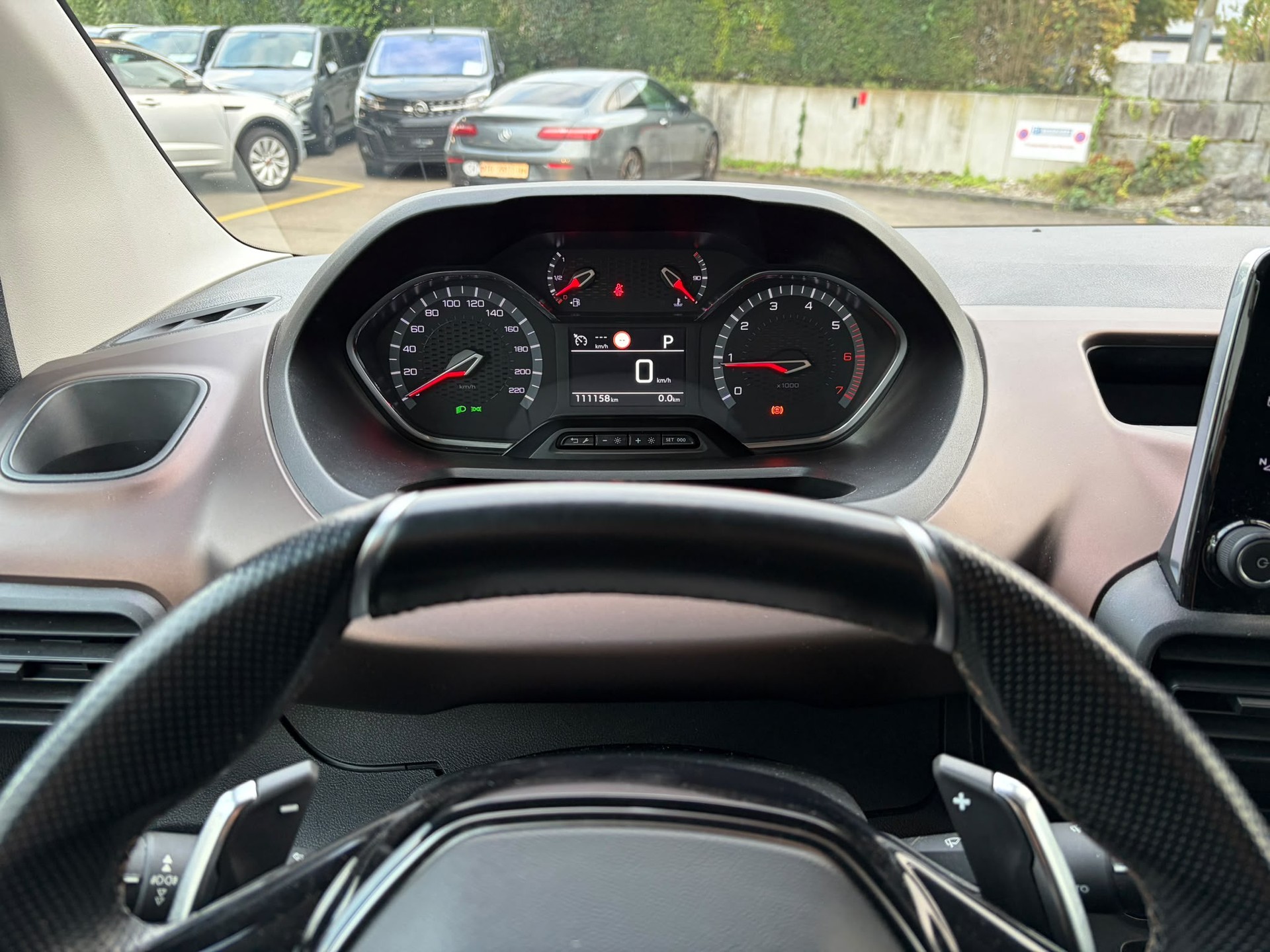 PEUGEOT Rifter Long 1.5 BlueHDi GT Line EAT8-image-10