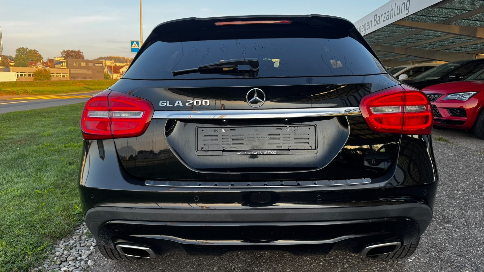 MERCEDES-BENZ GLA 200 7G-DCT-image-5