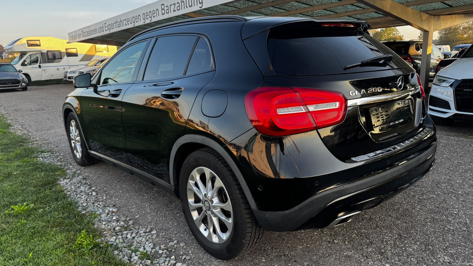 MERCEDES-BENZ GLA 200 7G-DCT-image-6