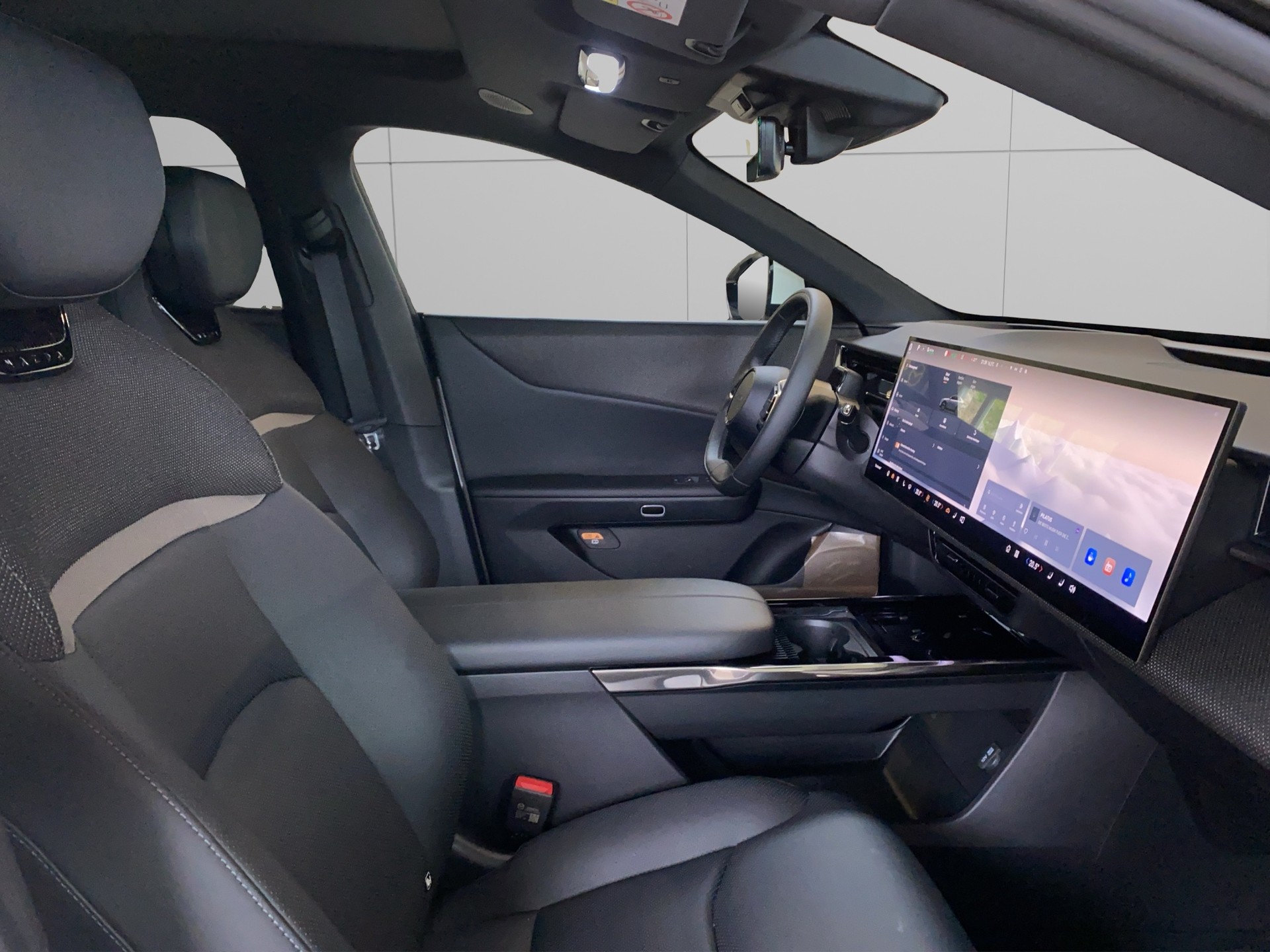 MAZDA CX-6e 68,8 kWh Takumi mit 21 Zoll - Räder-image-11