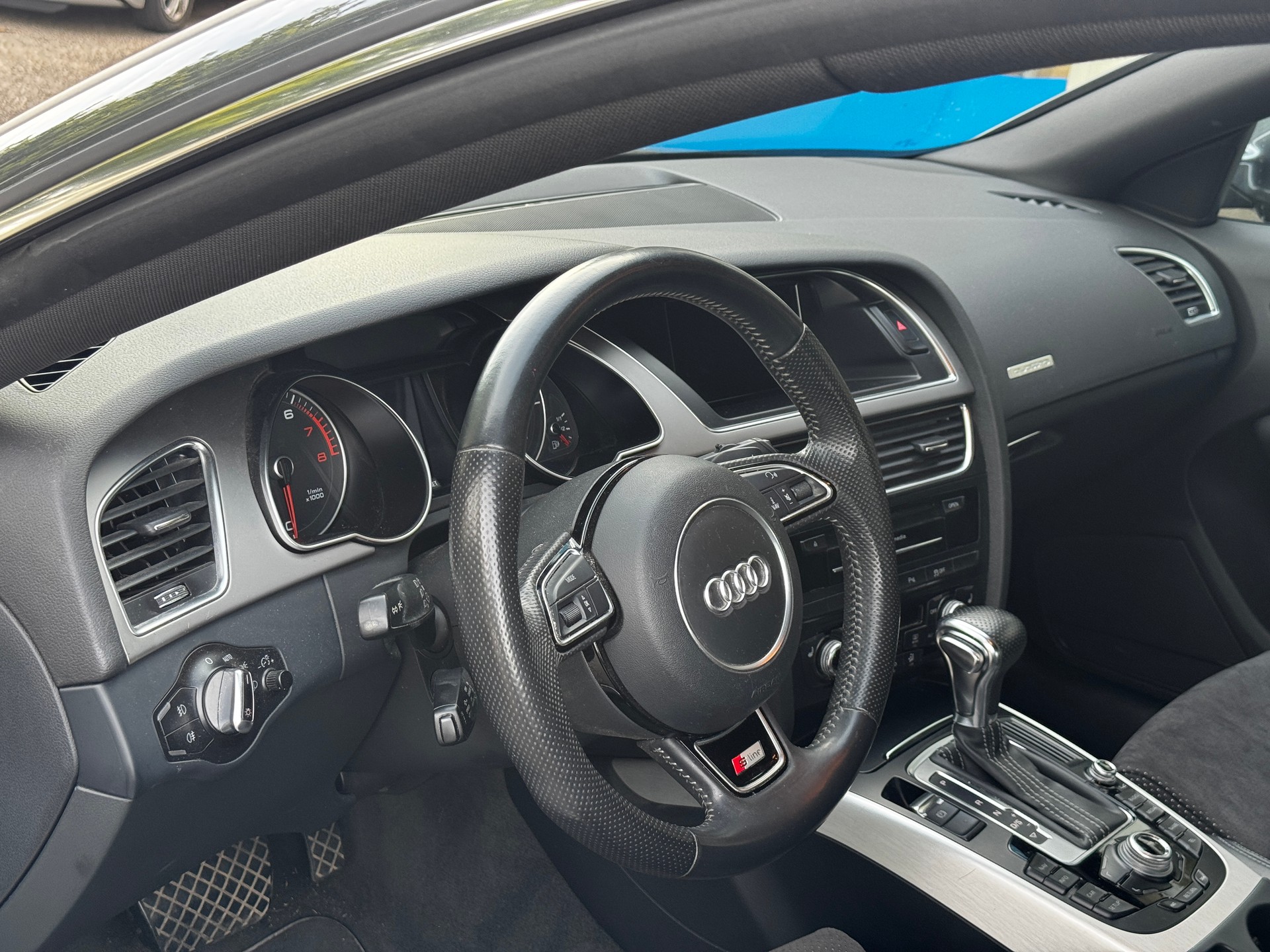 AUDI A5 Sportback 2.0 TFSI quattro S-tronic-image-9