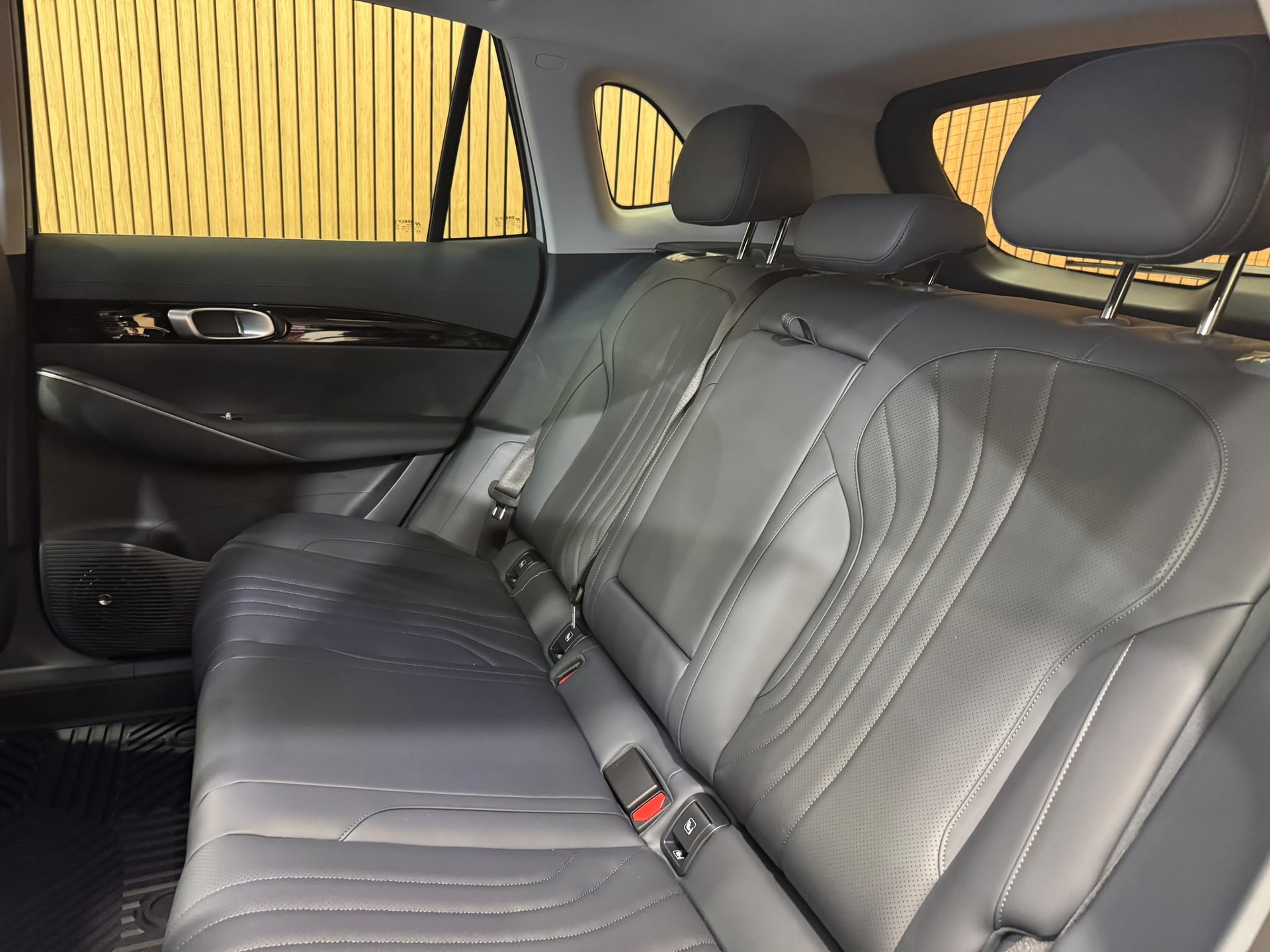 GEELY E5 Pro + *Mehrere Farben erhältlich*-image-24