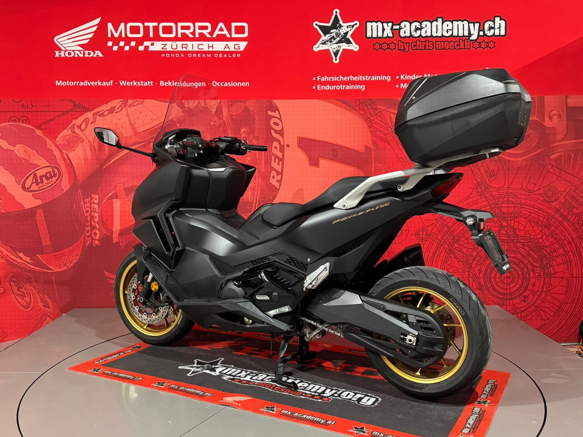 HONDA *NSS750** Topcase * Akrapovic* Nur 8800km*-showroom-element-2