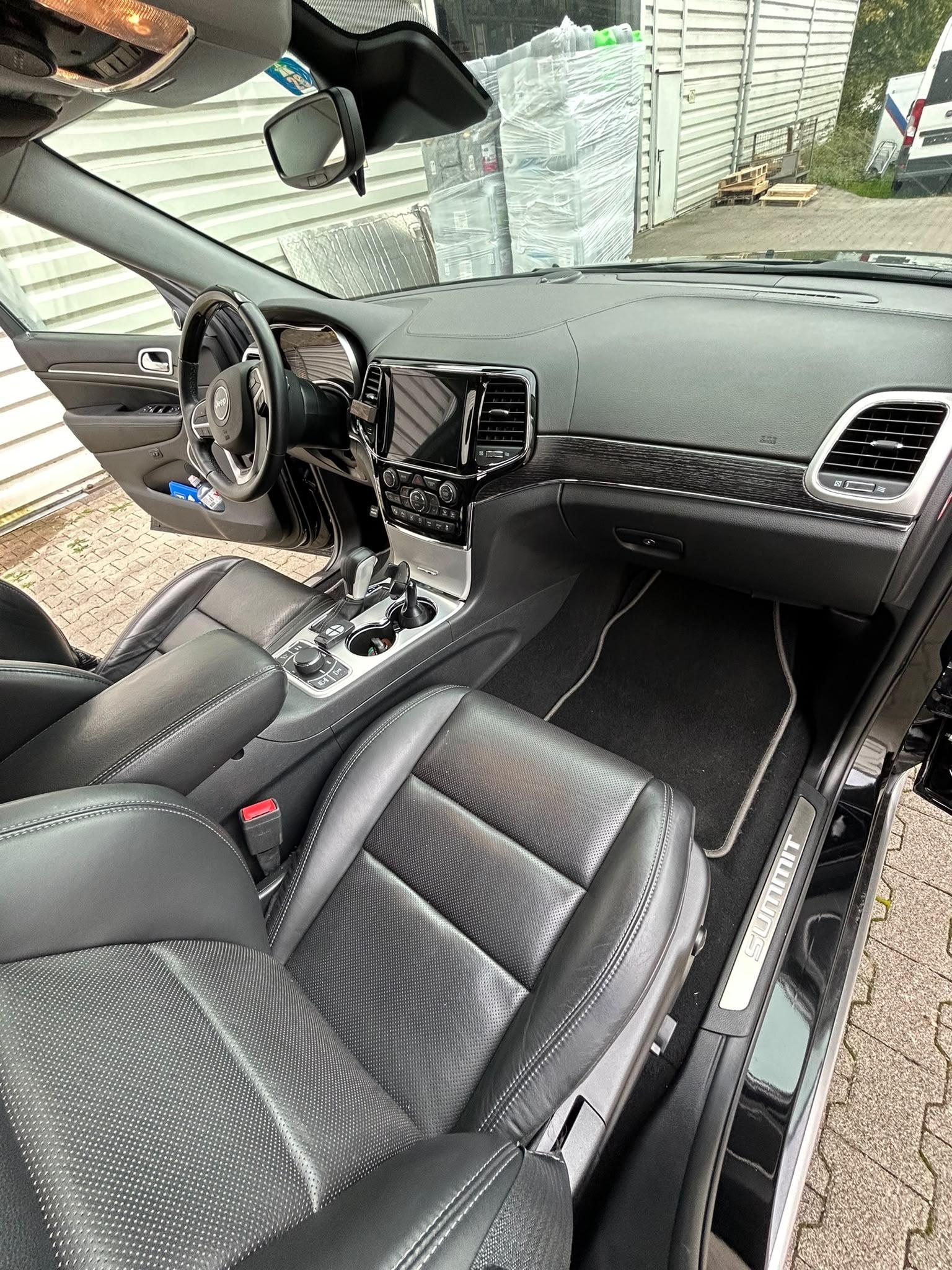 JEEP 3.0 CRD 250 Summit-image-8